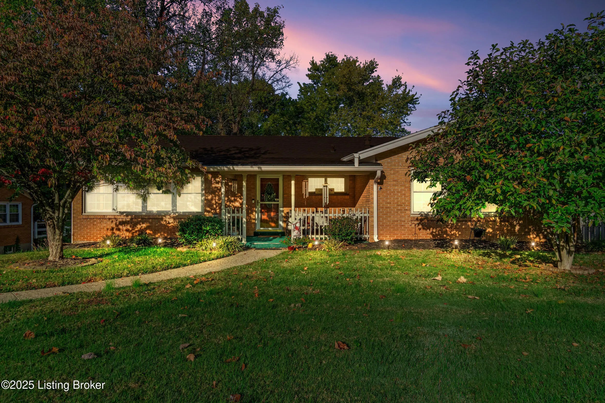 Photo of Listing #1702199