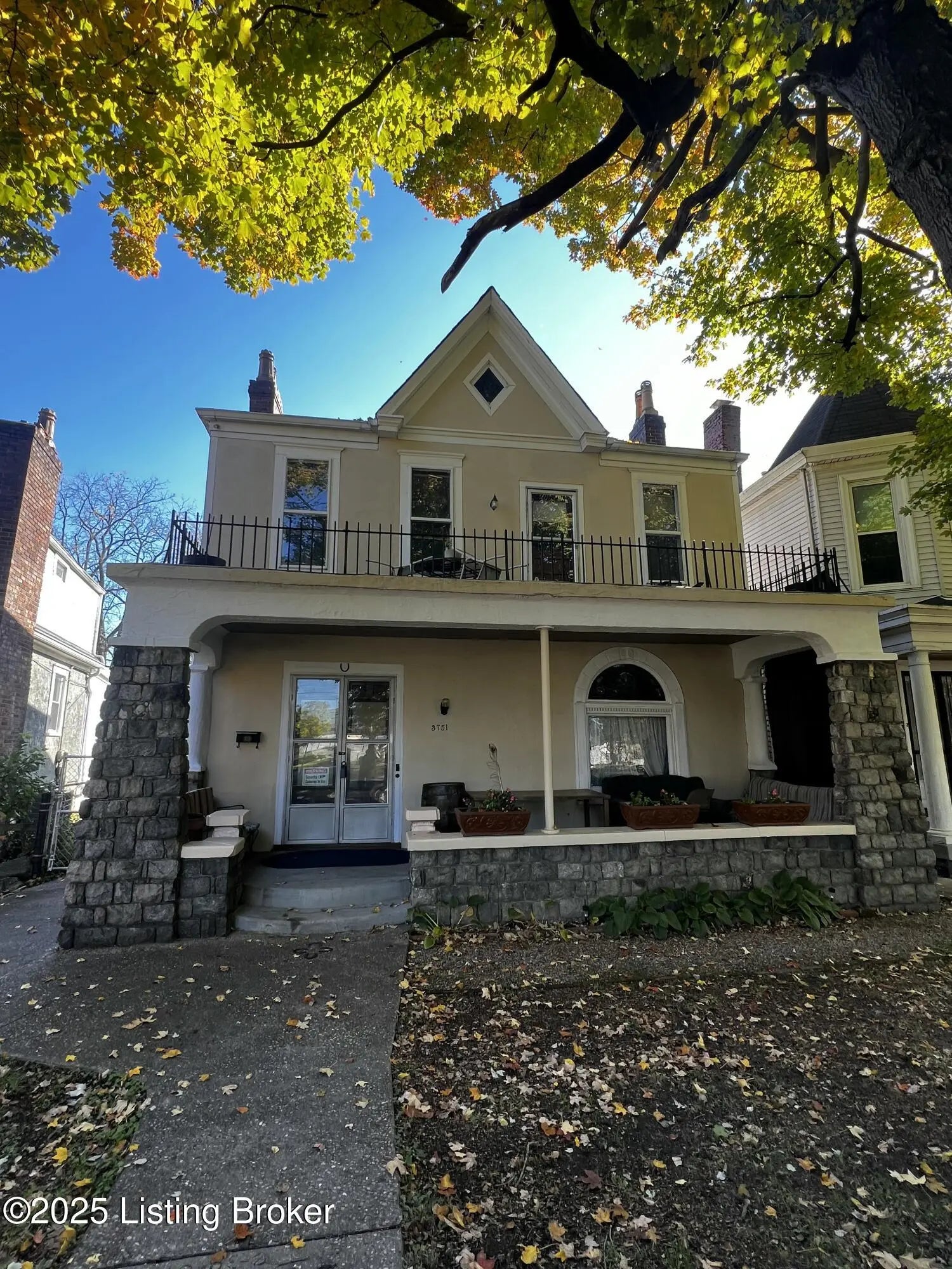 Photo of Listing #1702435