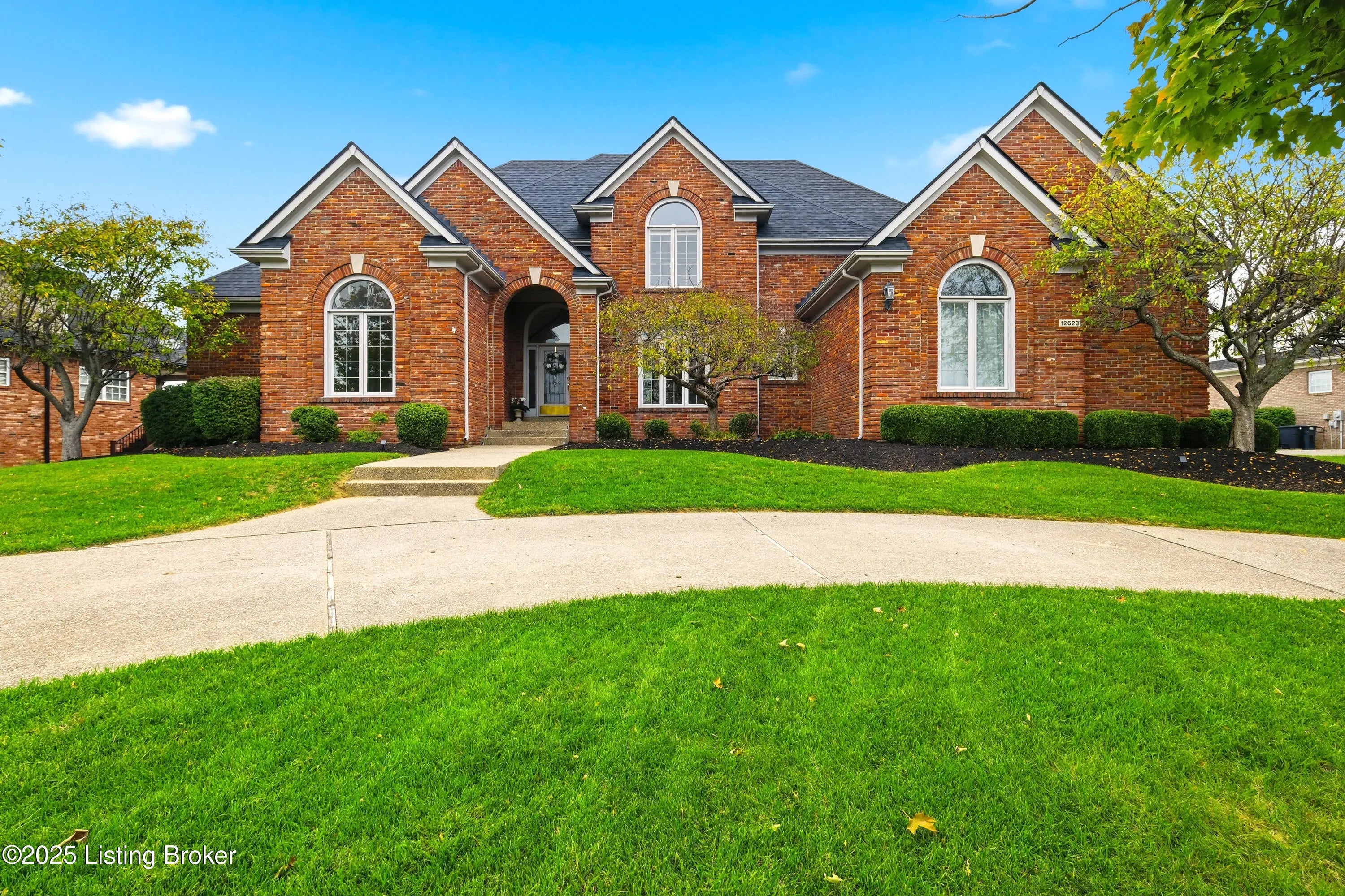 Photo of Listing #1702129