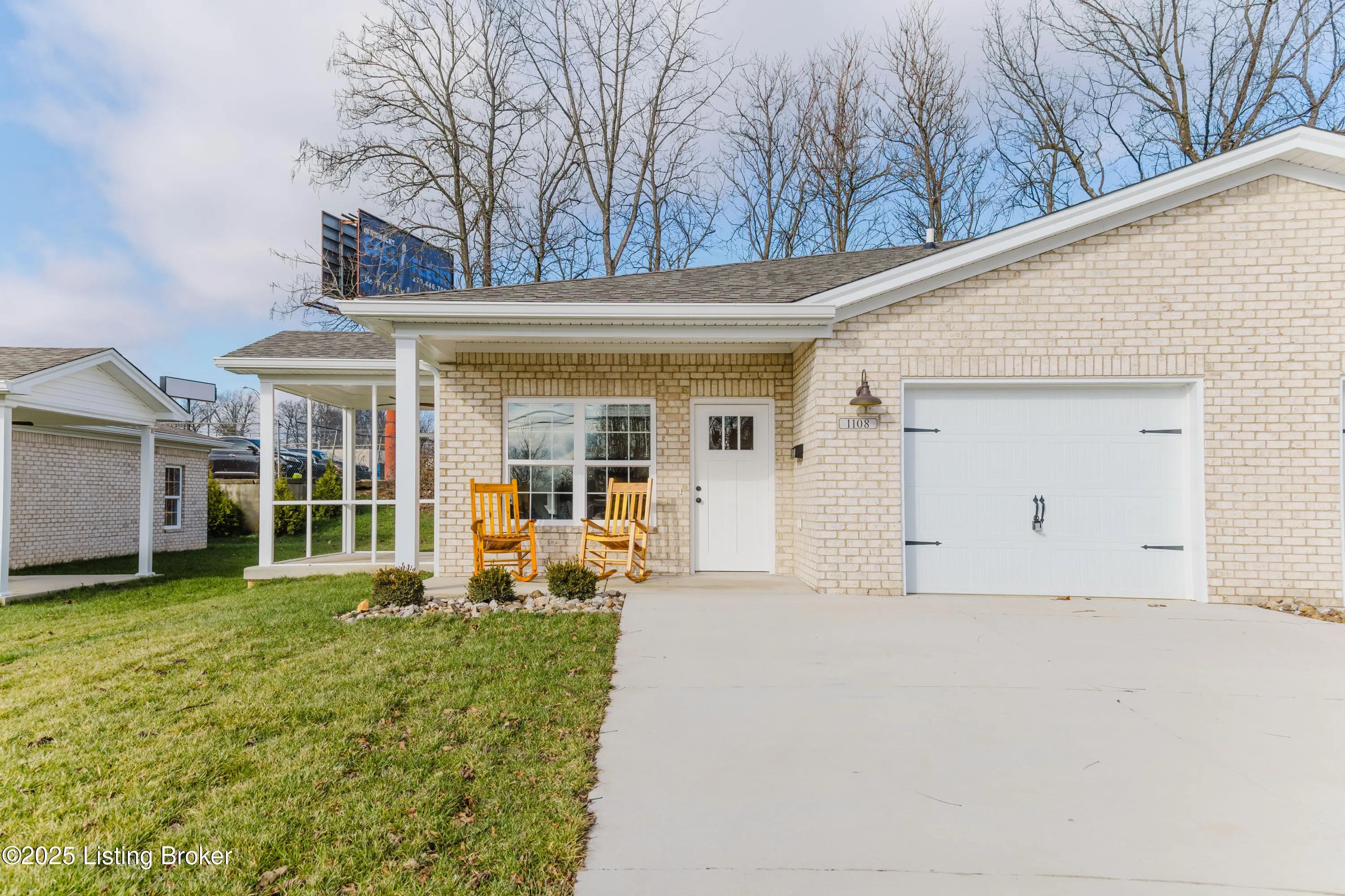 Photo of Listing #1702153