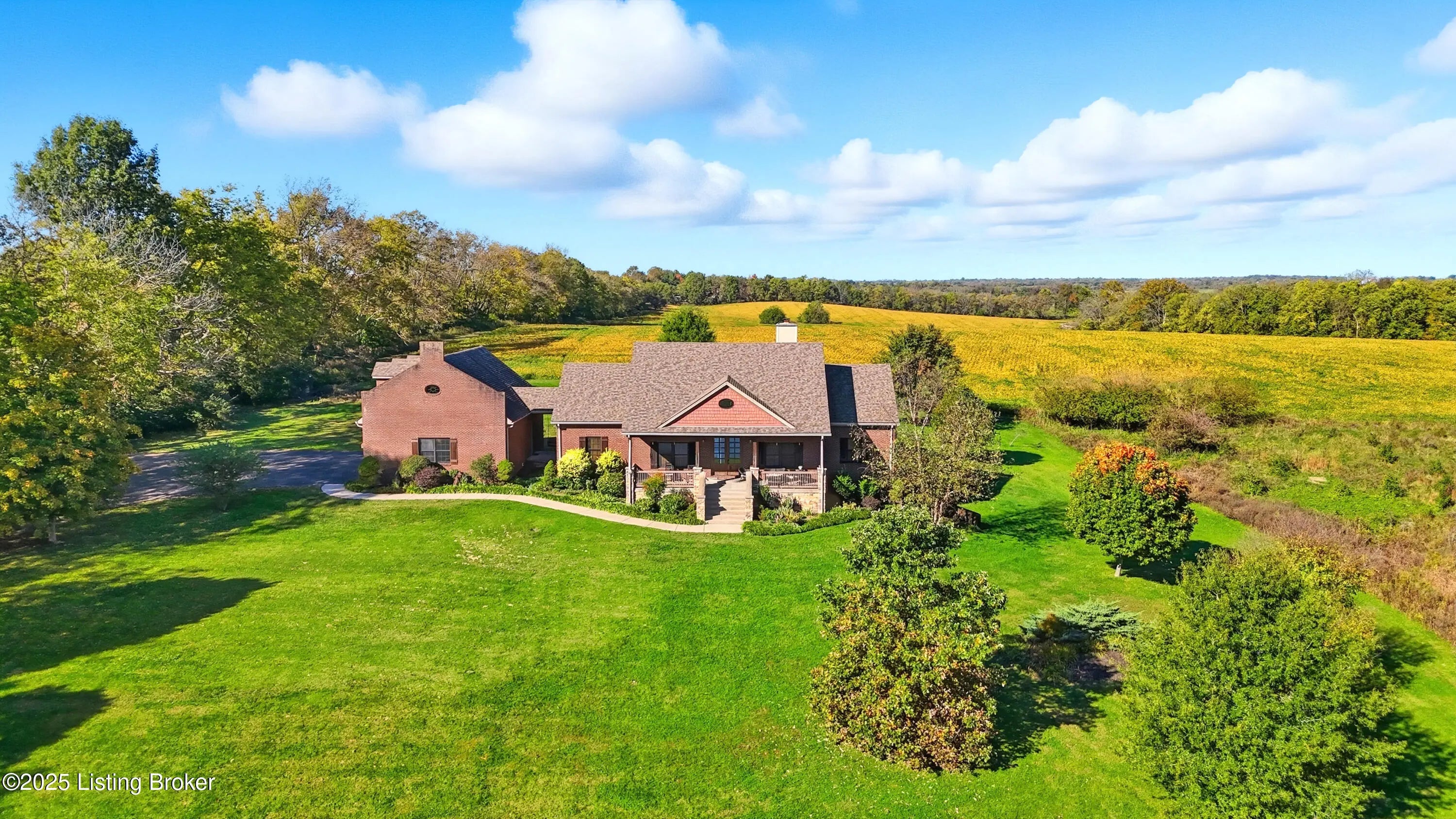 Photo of Listing #1702240