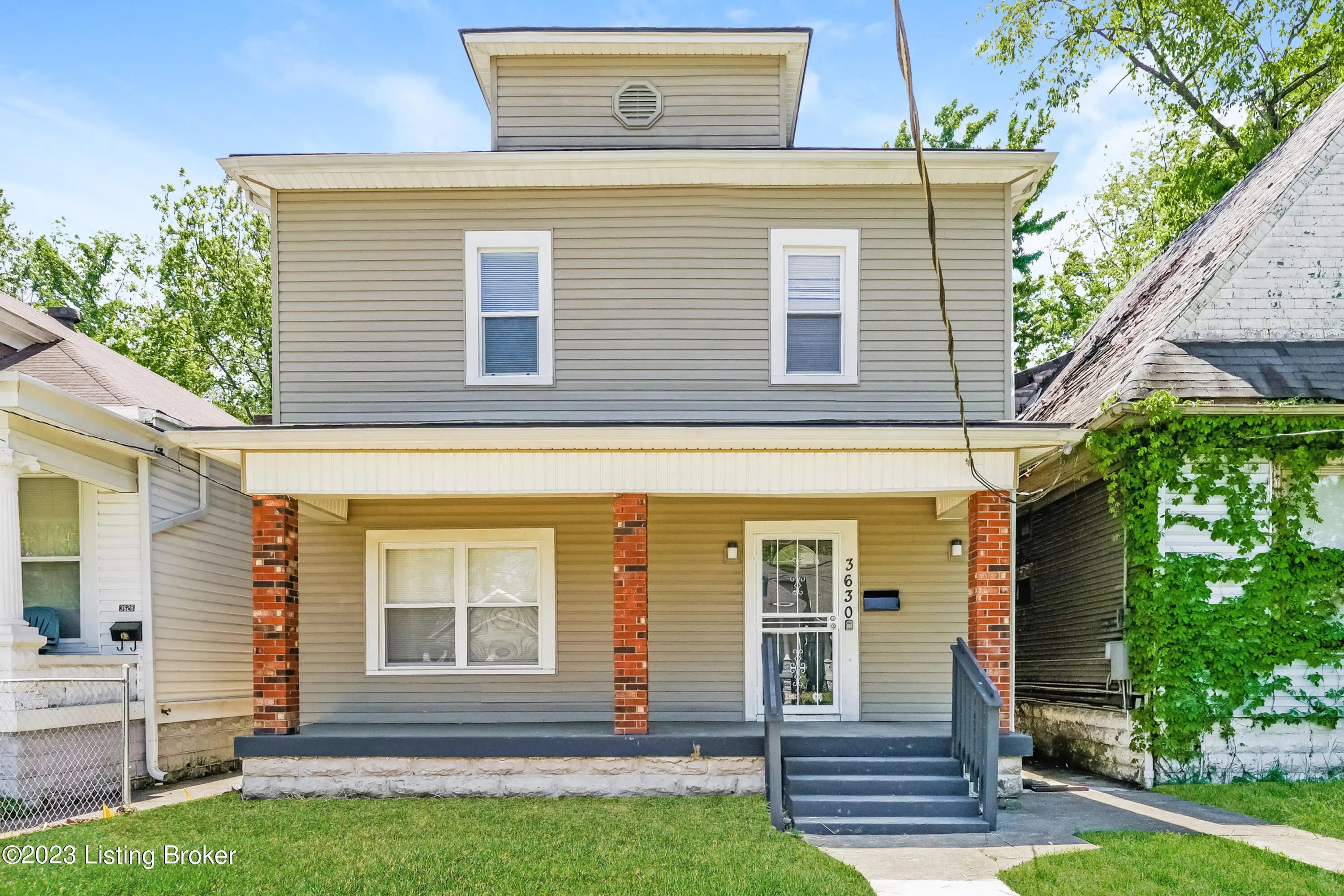 Photo of Listing #1702176