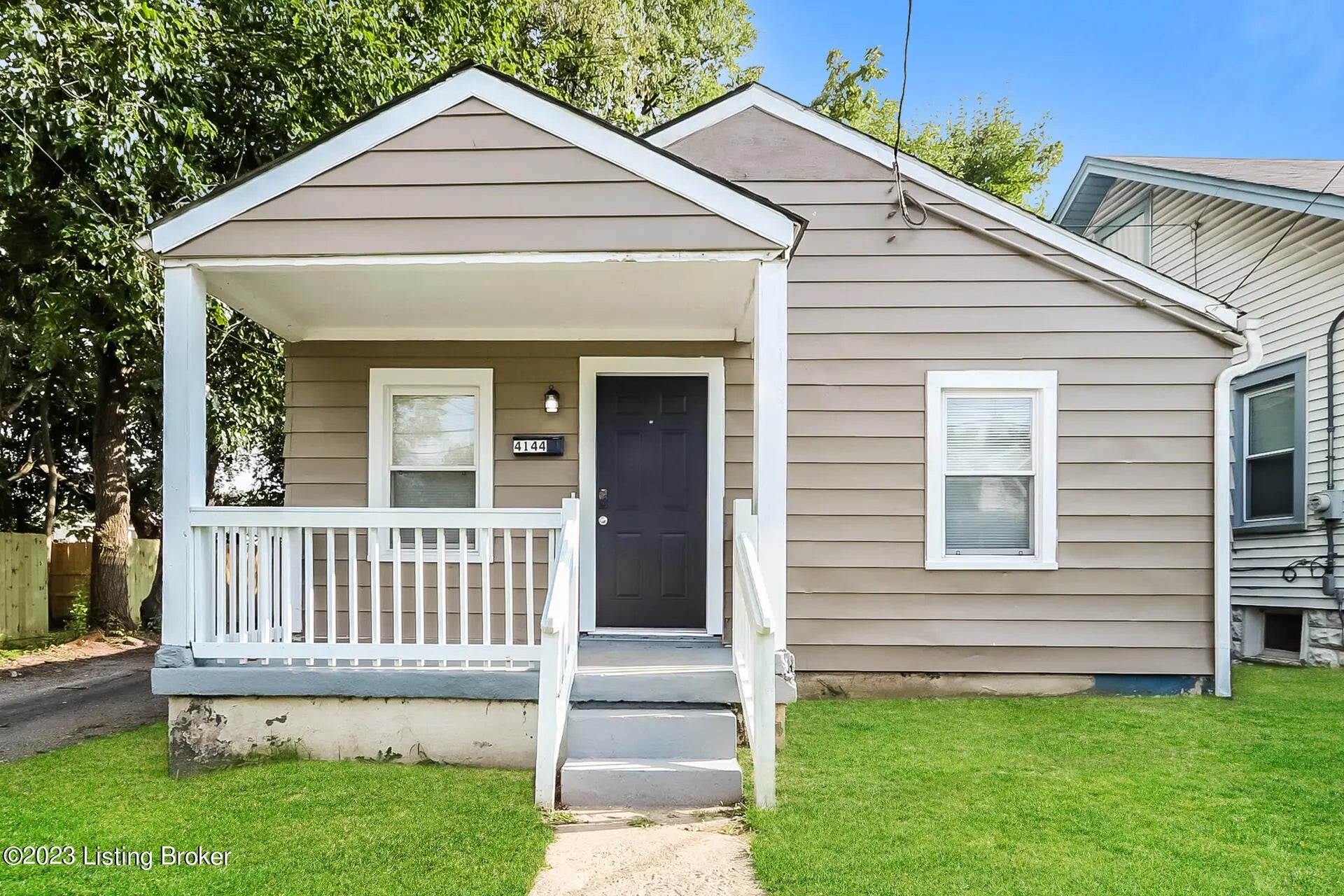 Photo of Listing #1702178