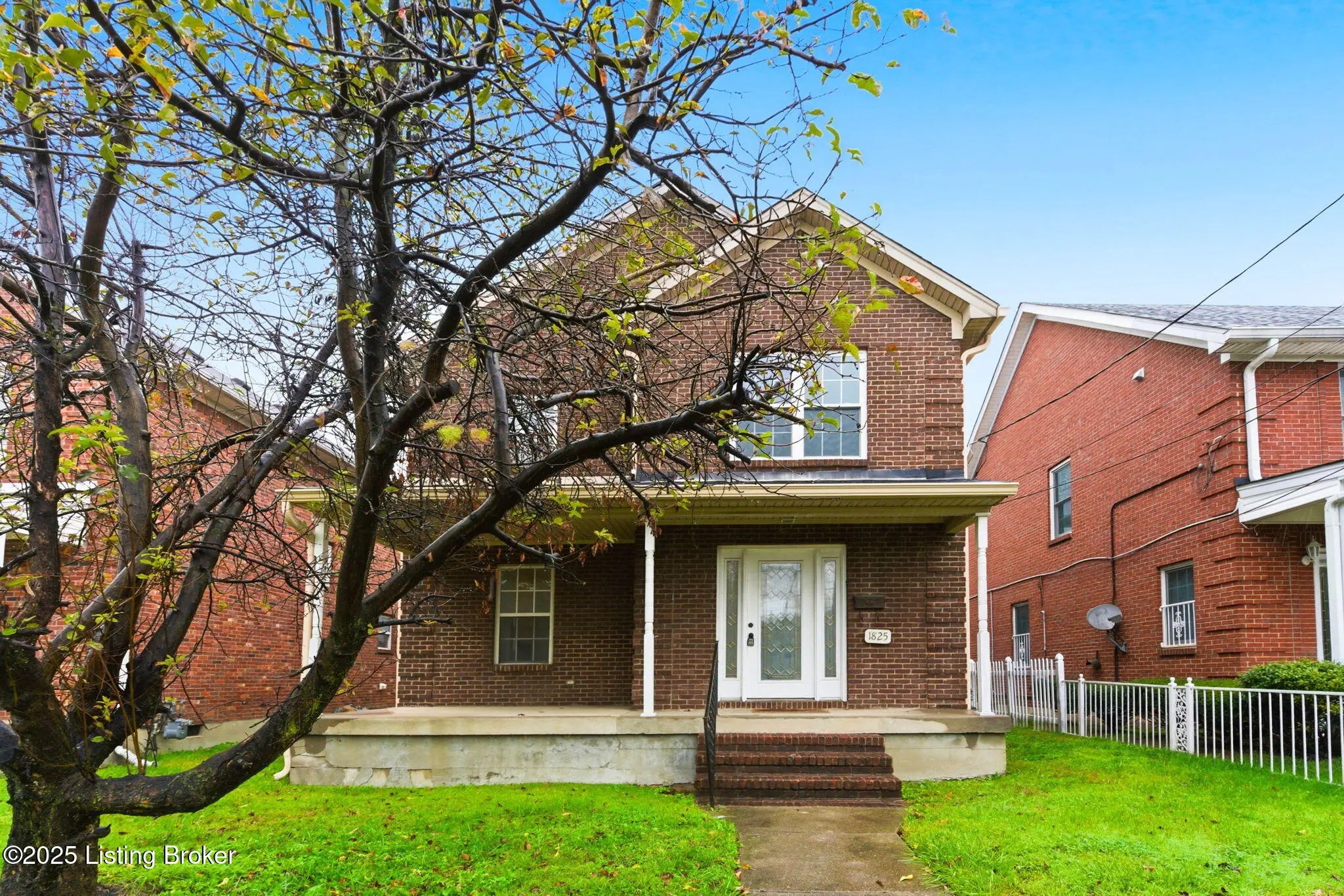 Photo of Listing #1702282