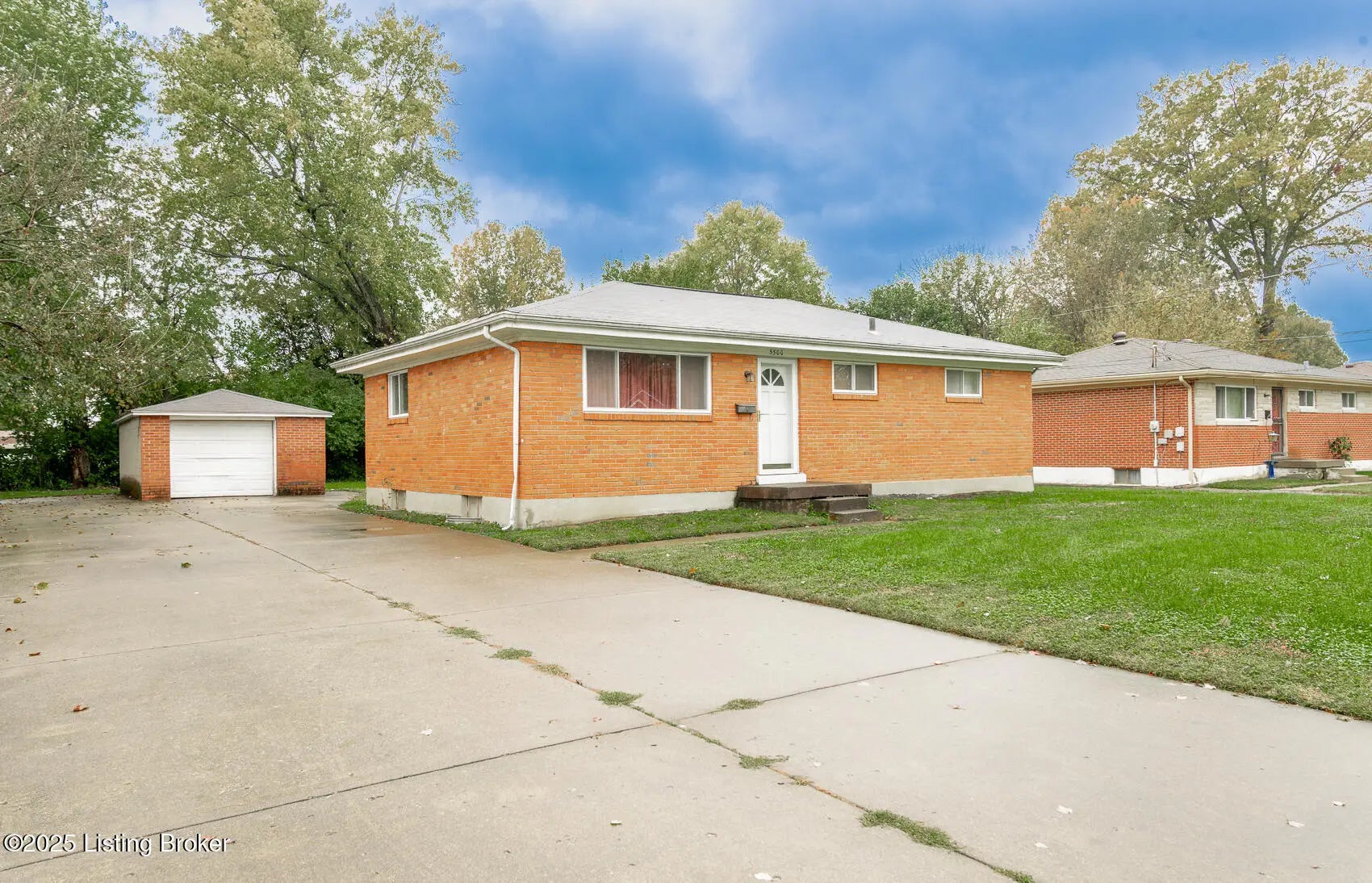 Photo of Listing #1702251