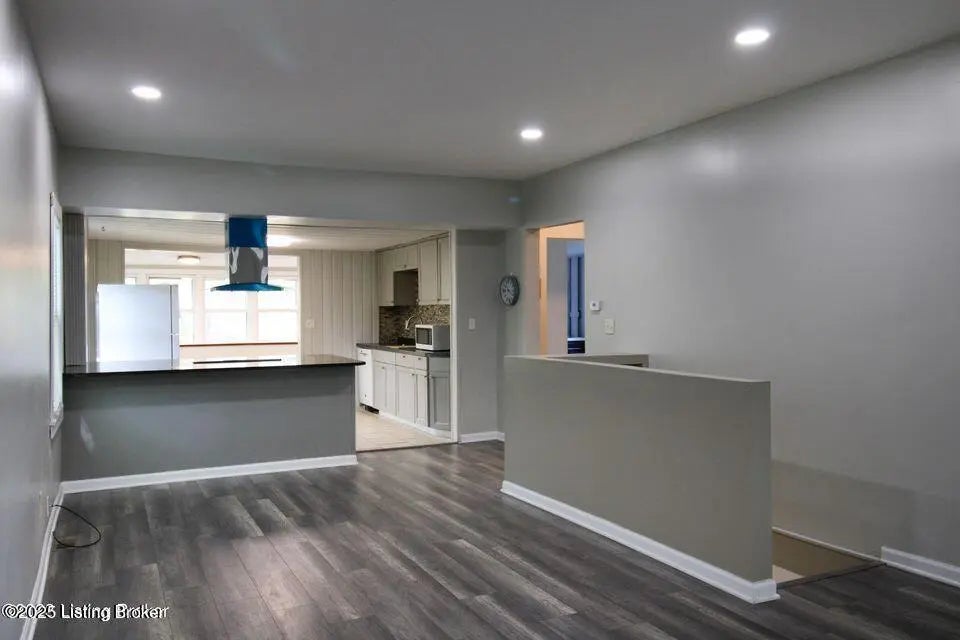 Photo of Listing #1702401