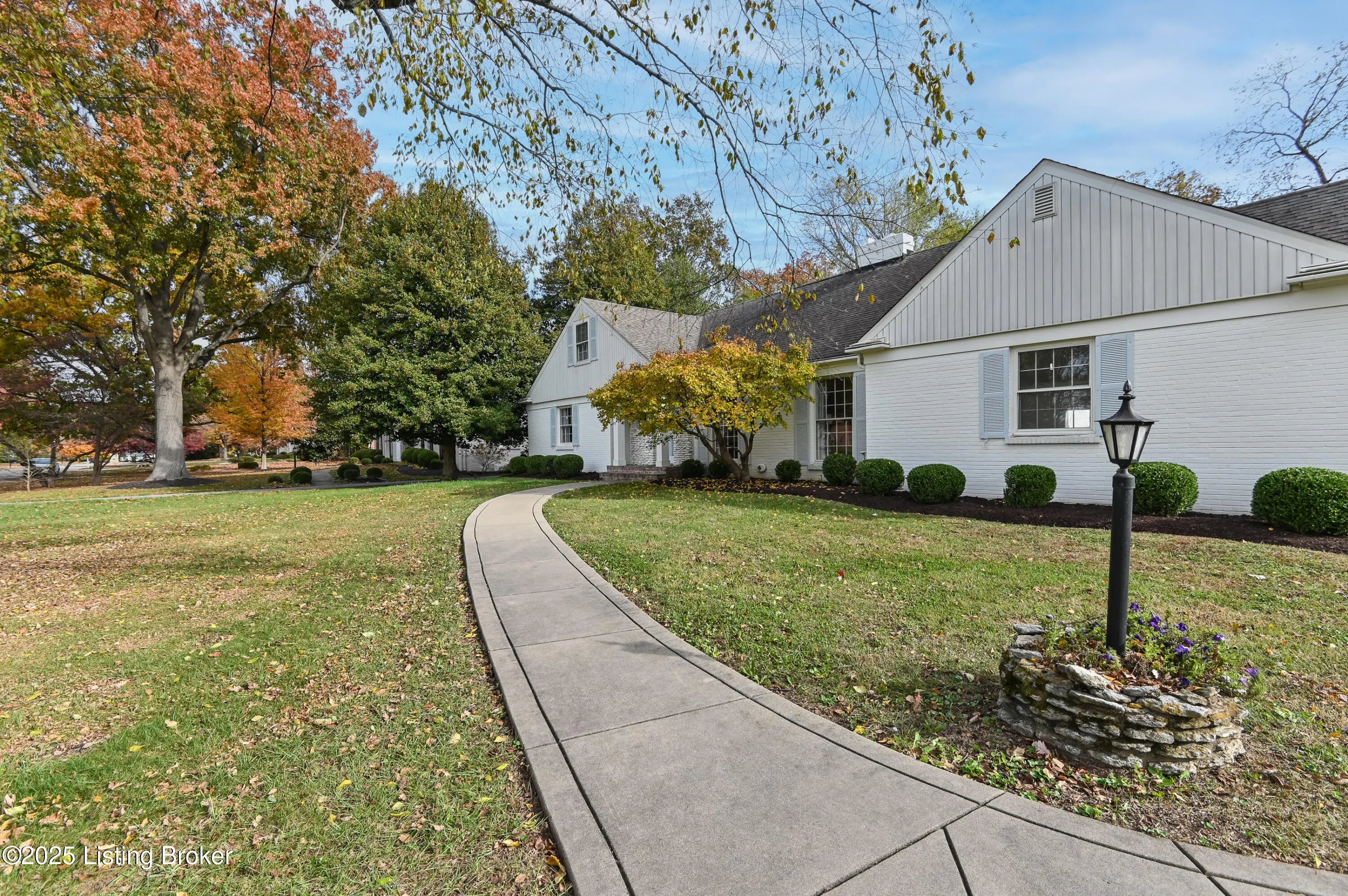 Photo of Listing #1703132