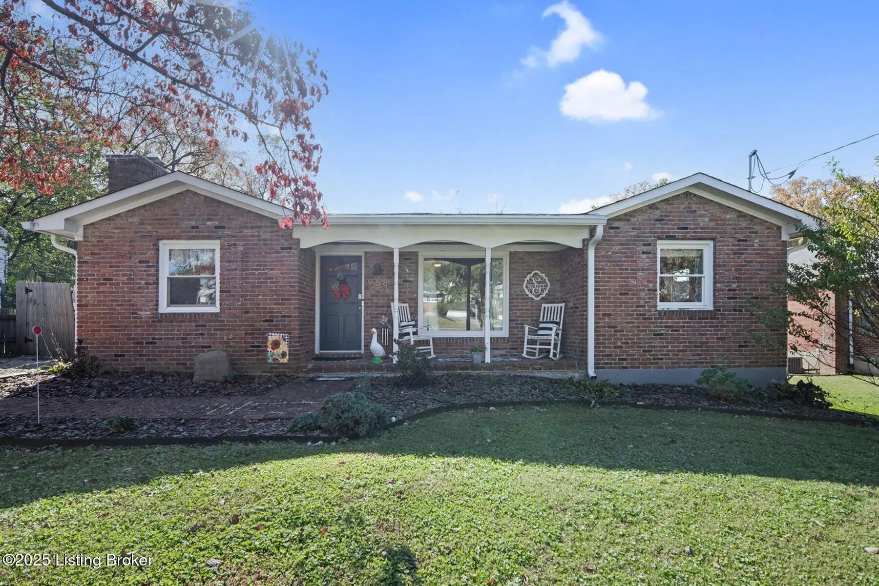 Photo of Listing #1702777