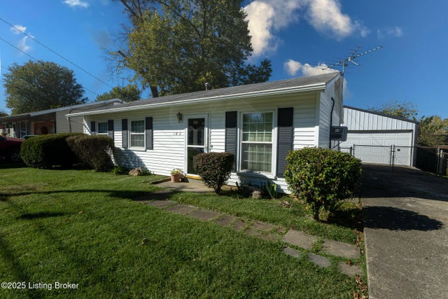 186 Crestwood Ln, Louisville