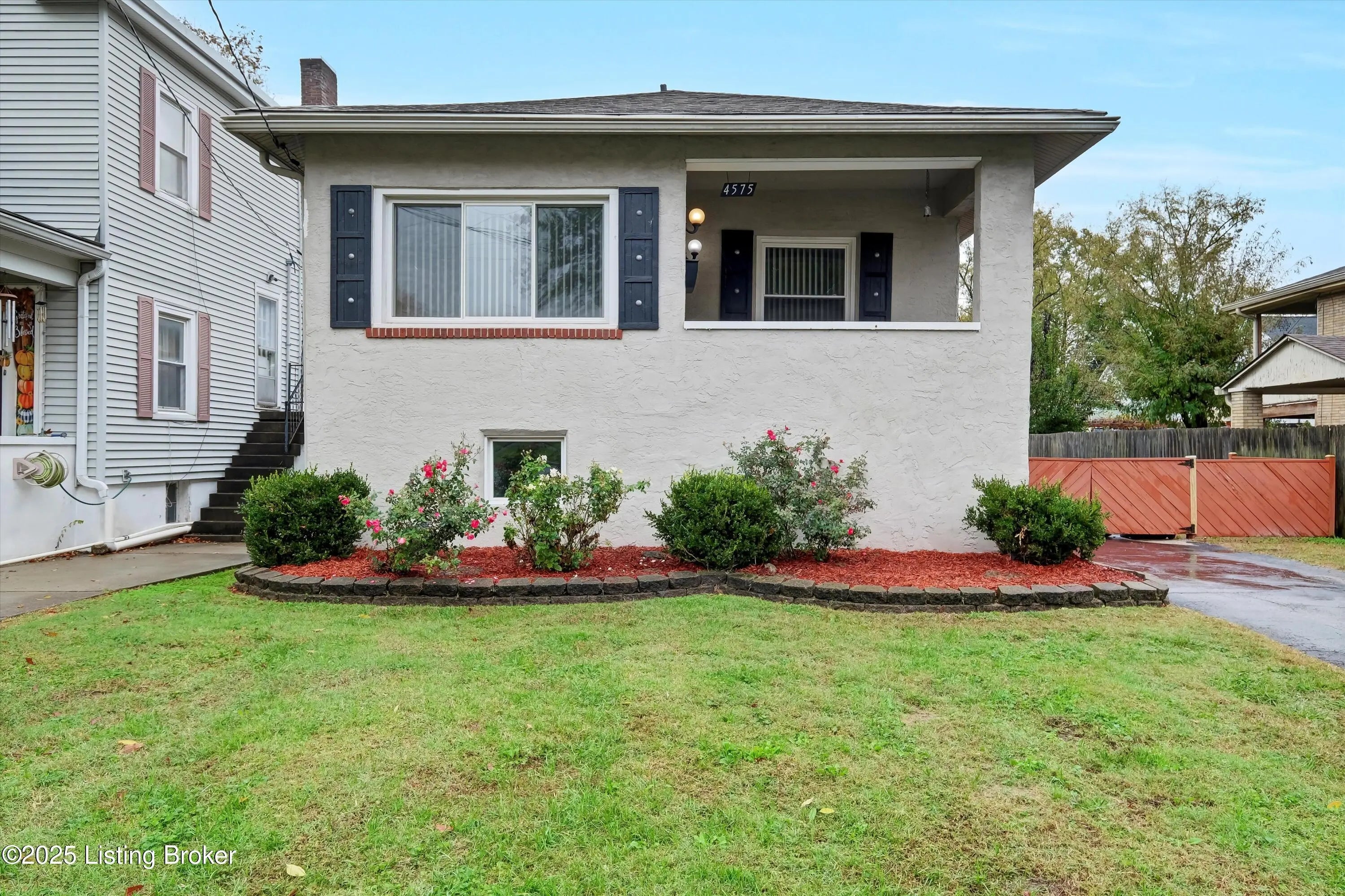 Photo of Listing #1702471