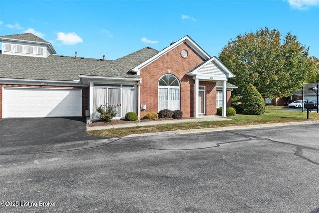 6514 Park Club Cir, Louisville