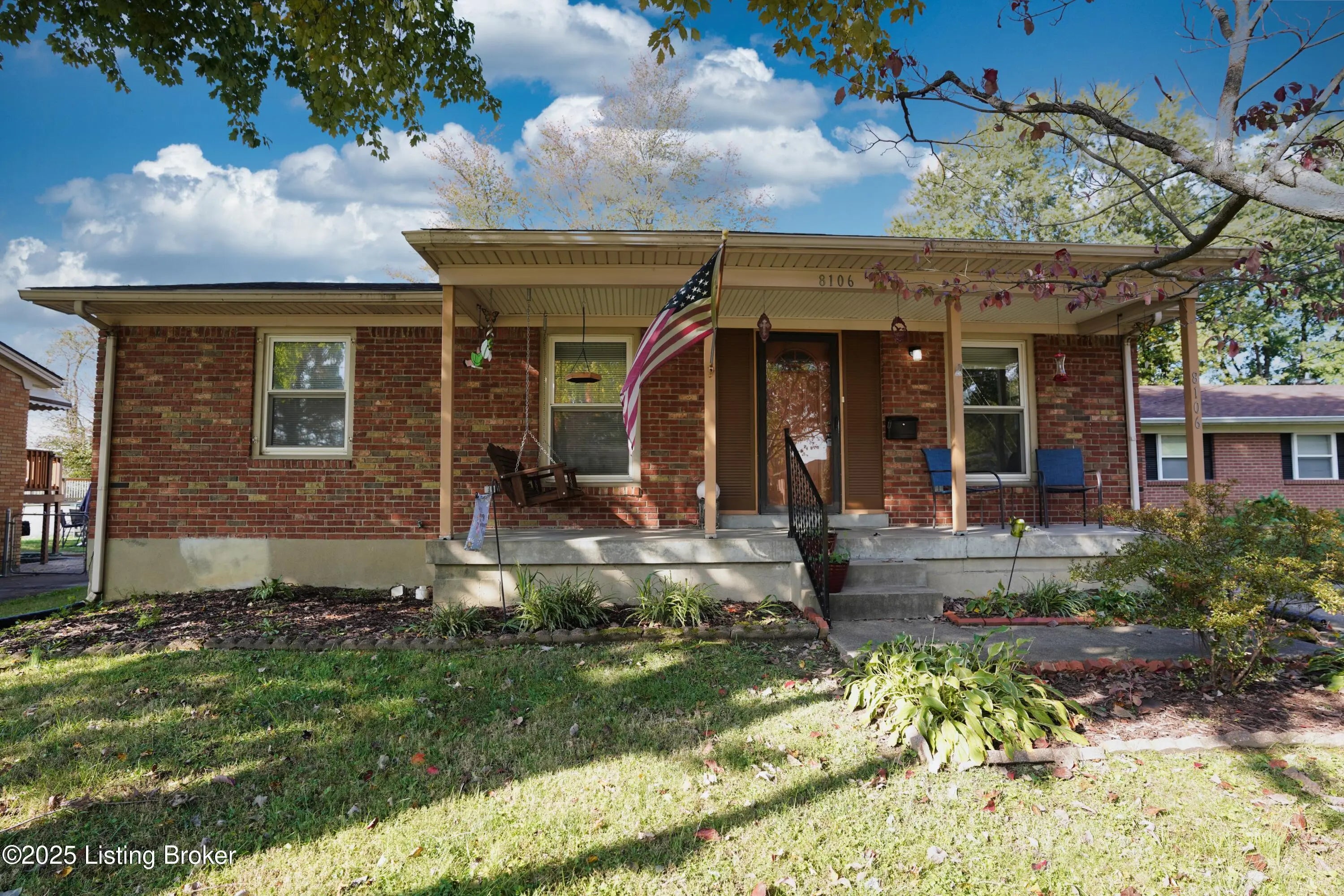 Photo of Listing #1702464