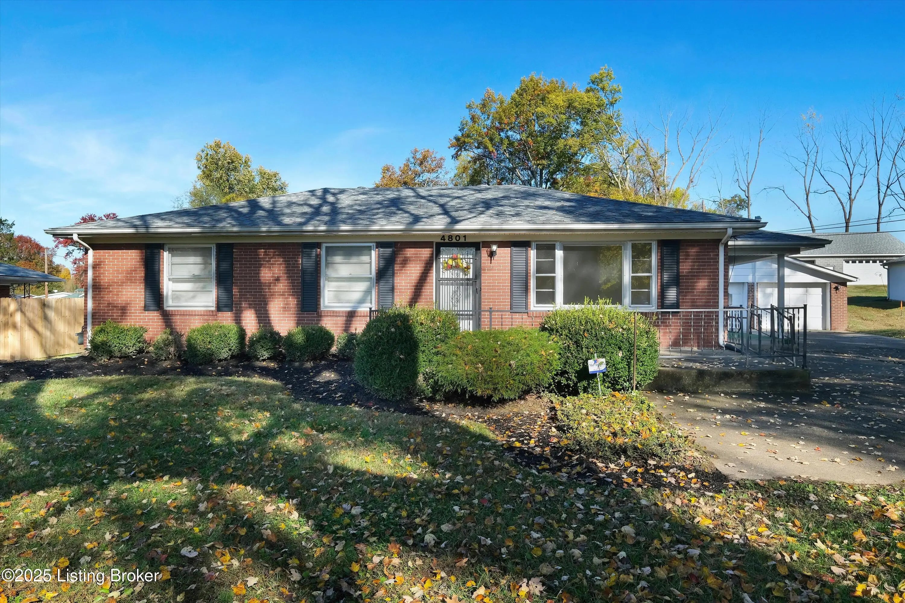 Photo of Listing #1702650