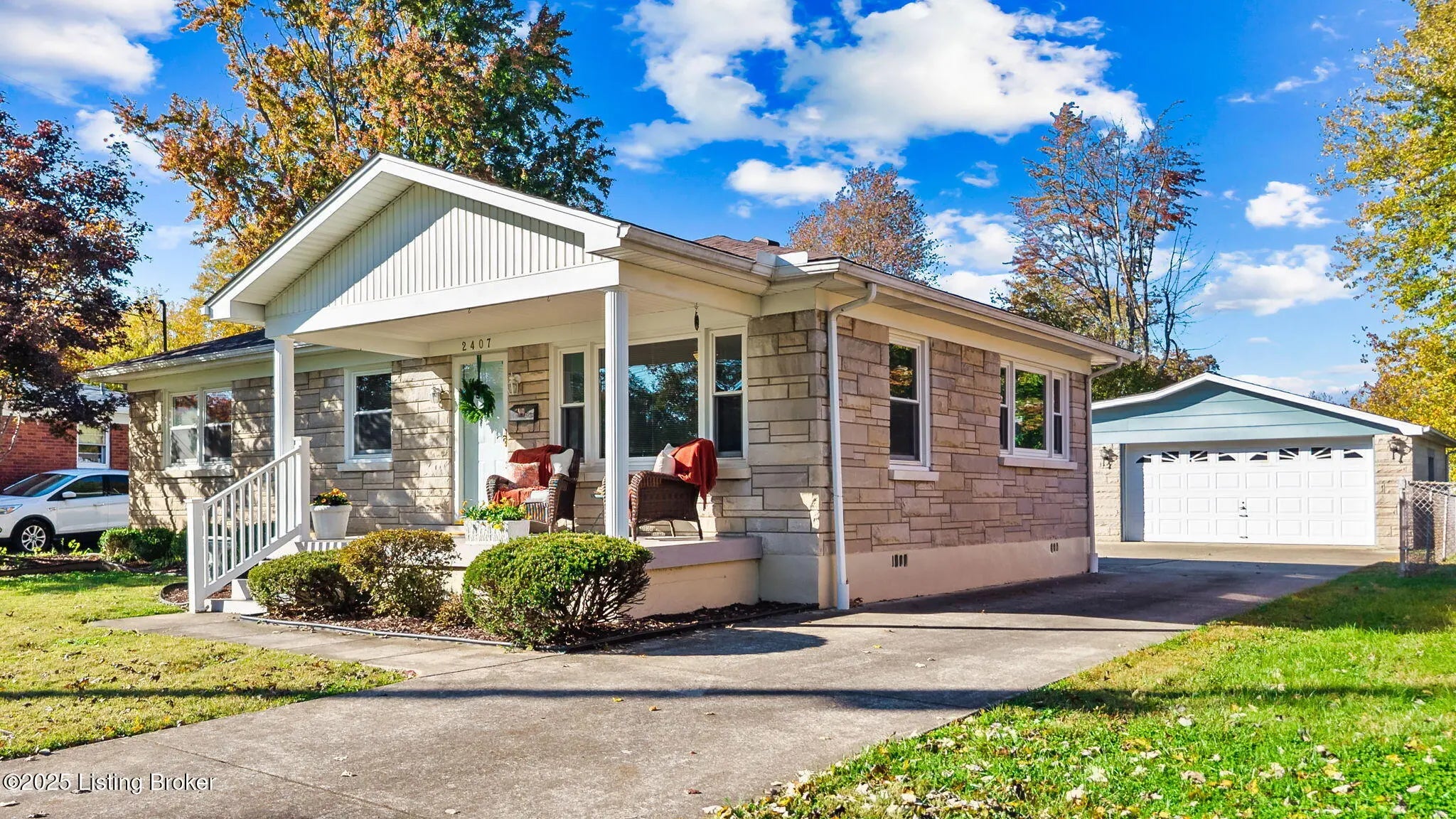 Photo of Listing #1702551