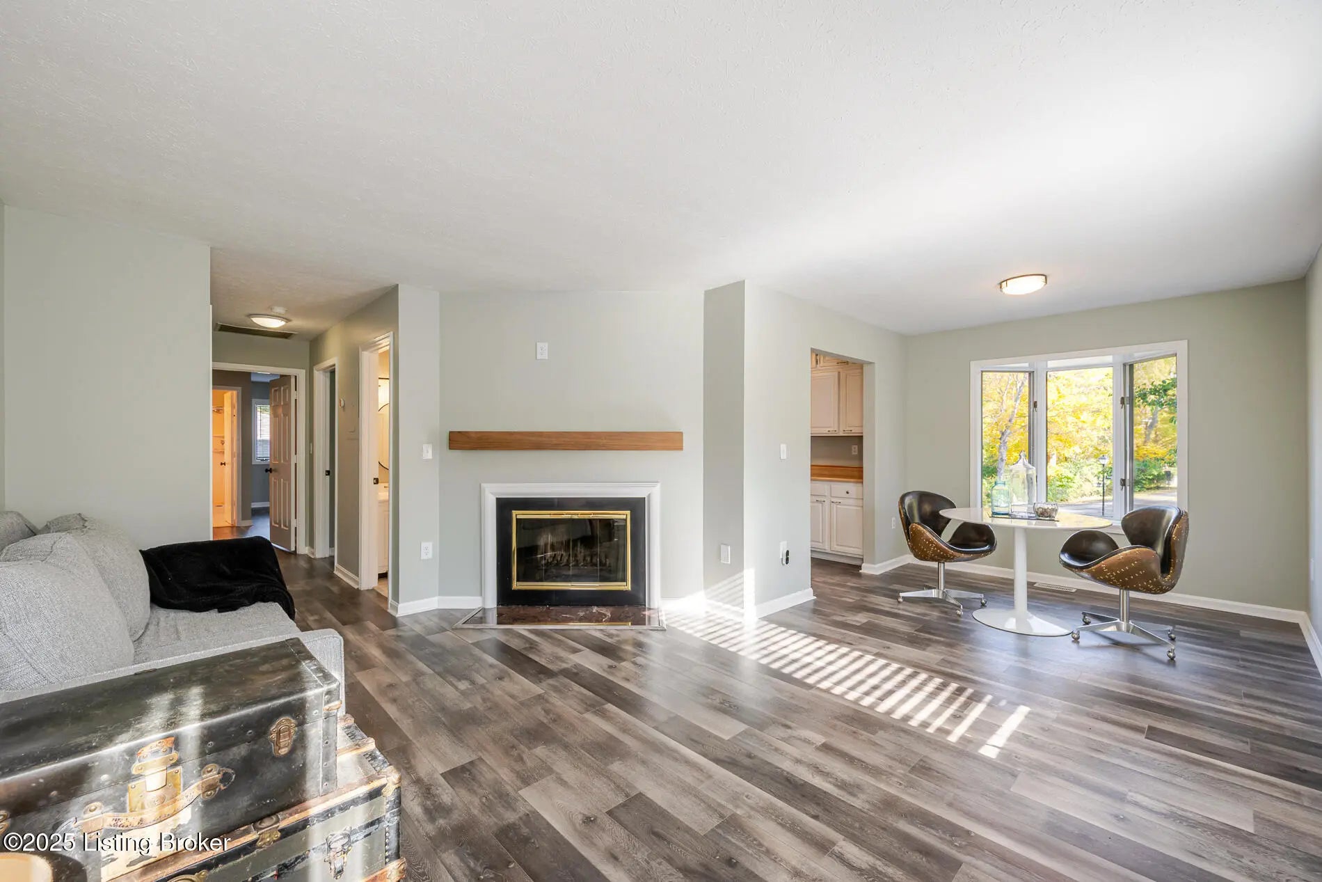 Photo of Listing #1702661