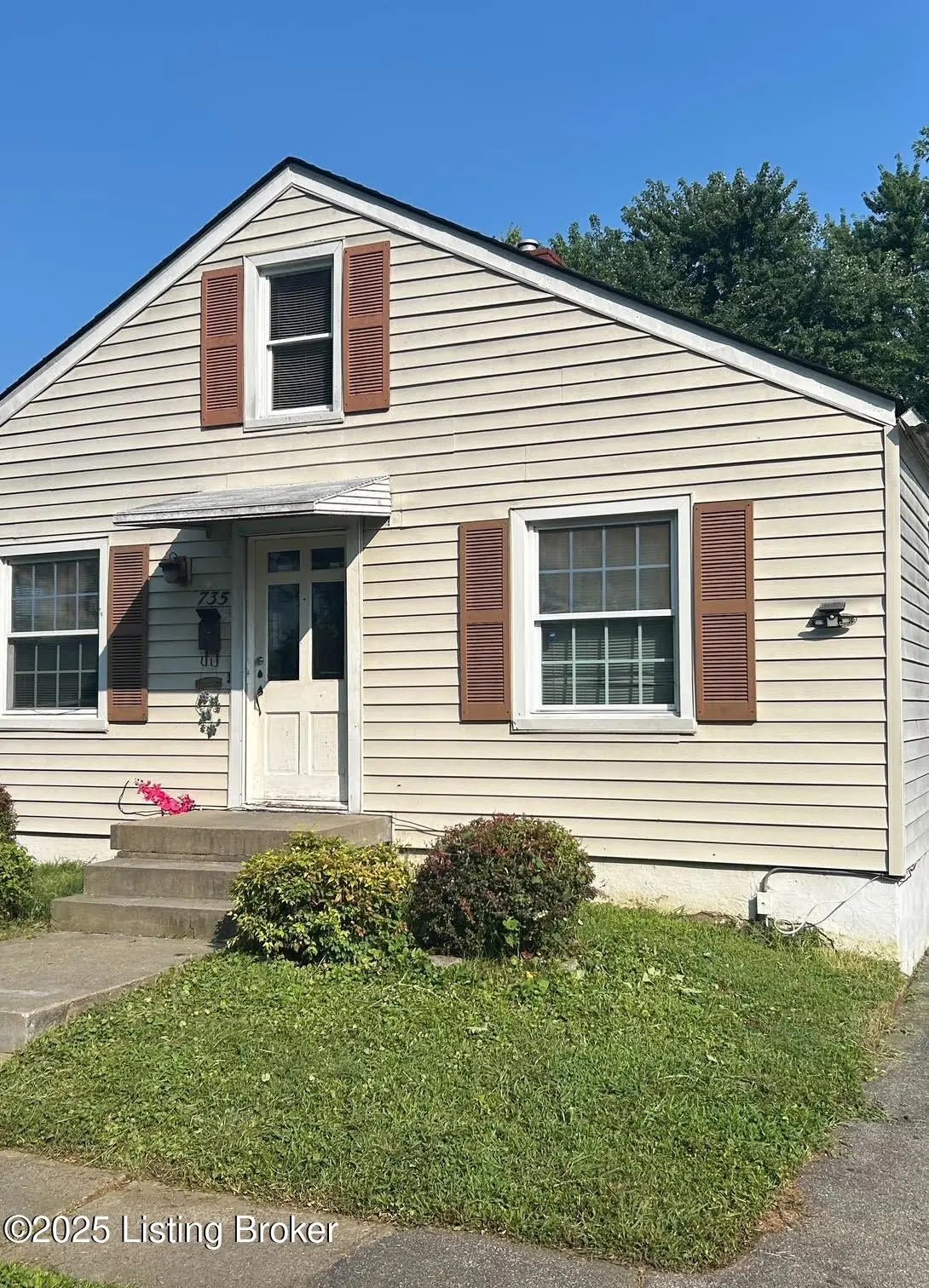 Photo of Listing #1702536