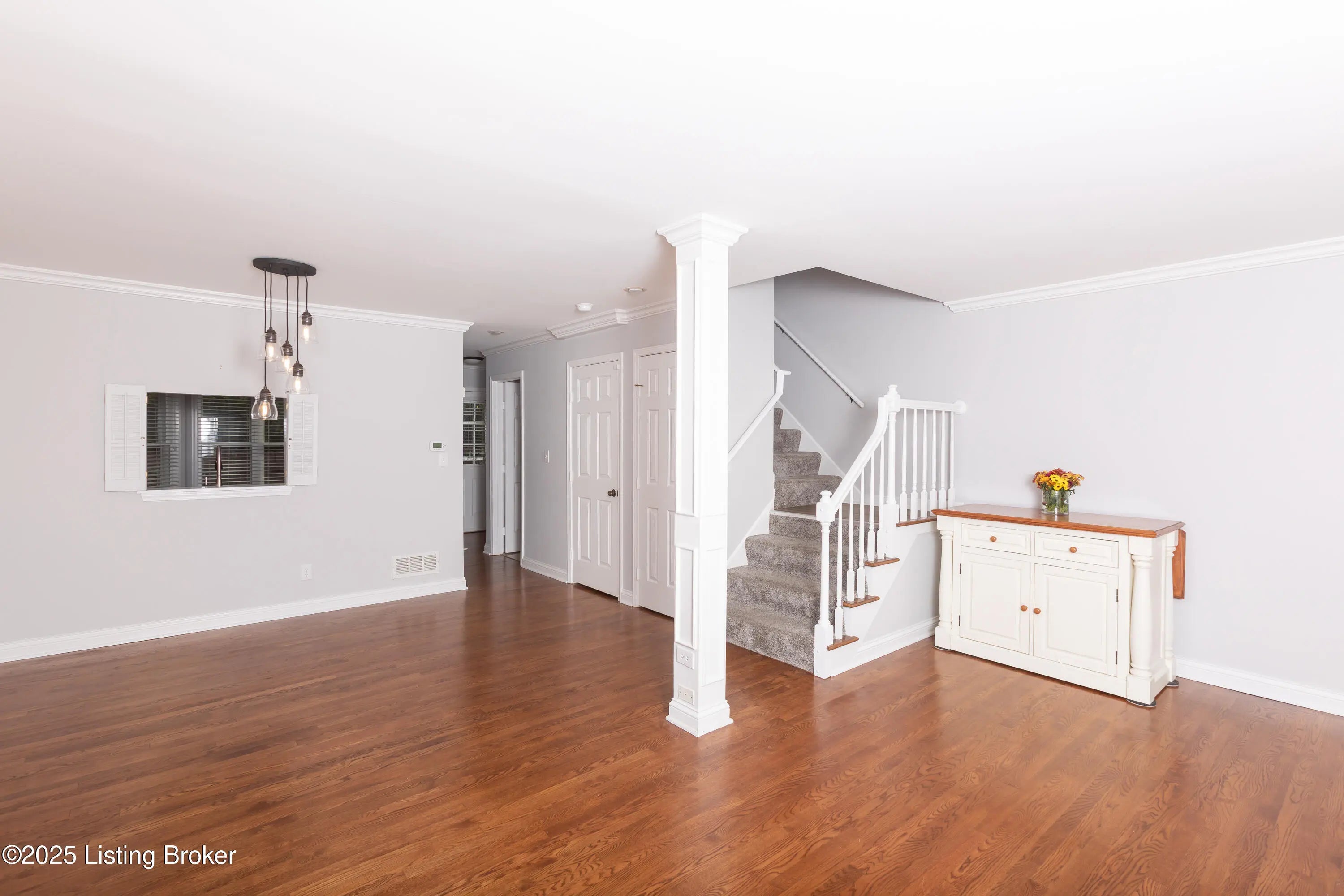 Photo of Listing #1702624