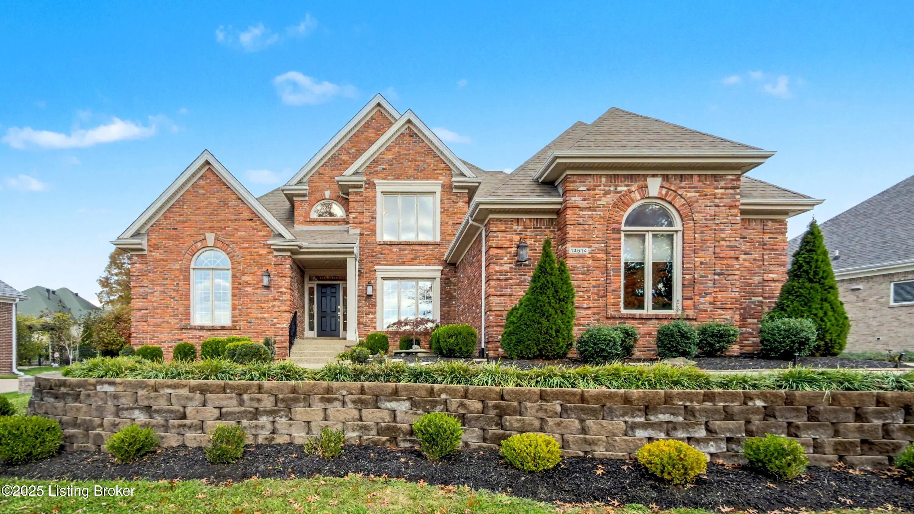 Photo of Listing #1702582