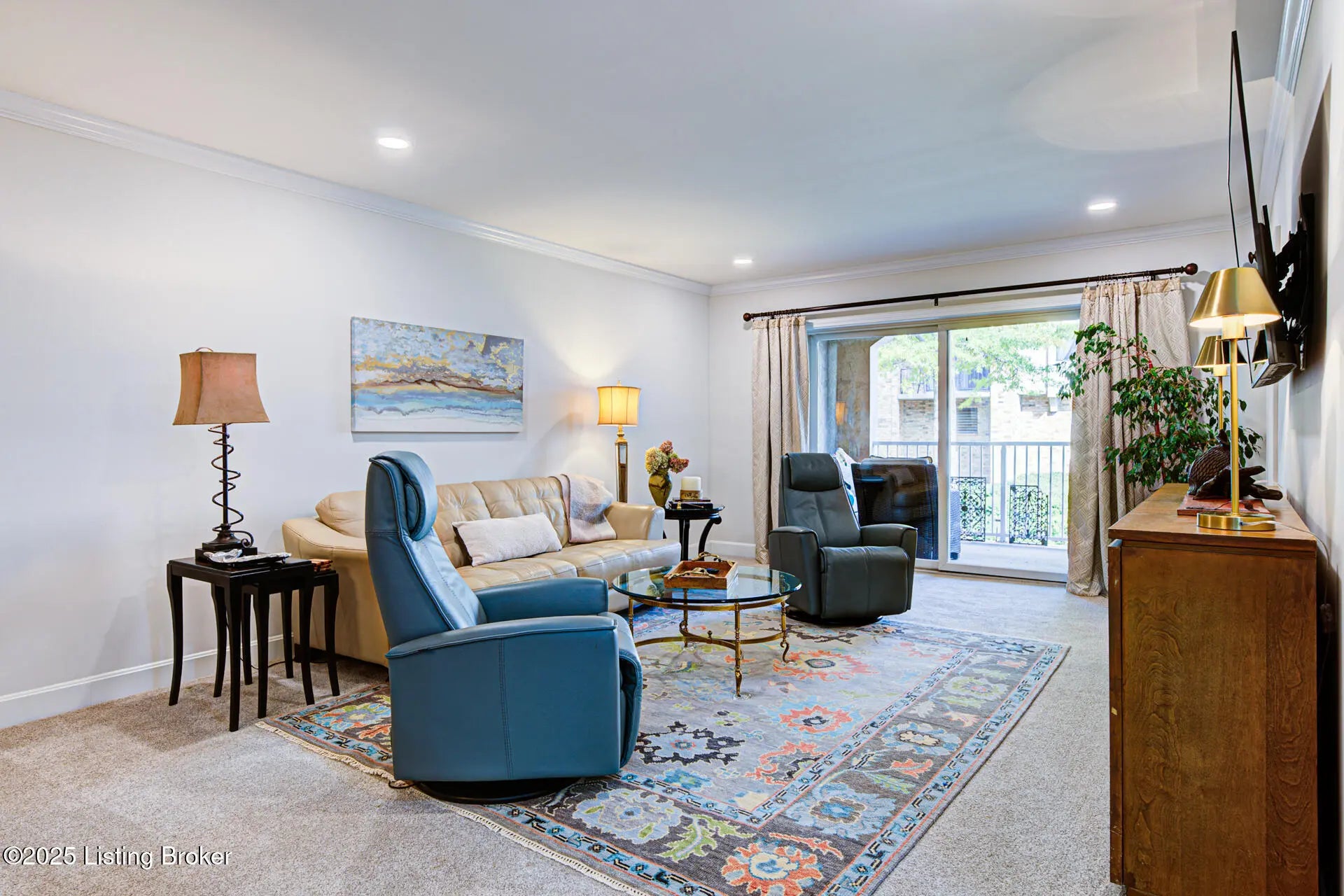 Photo of Listing #1702731