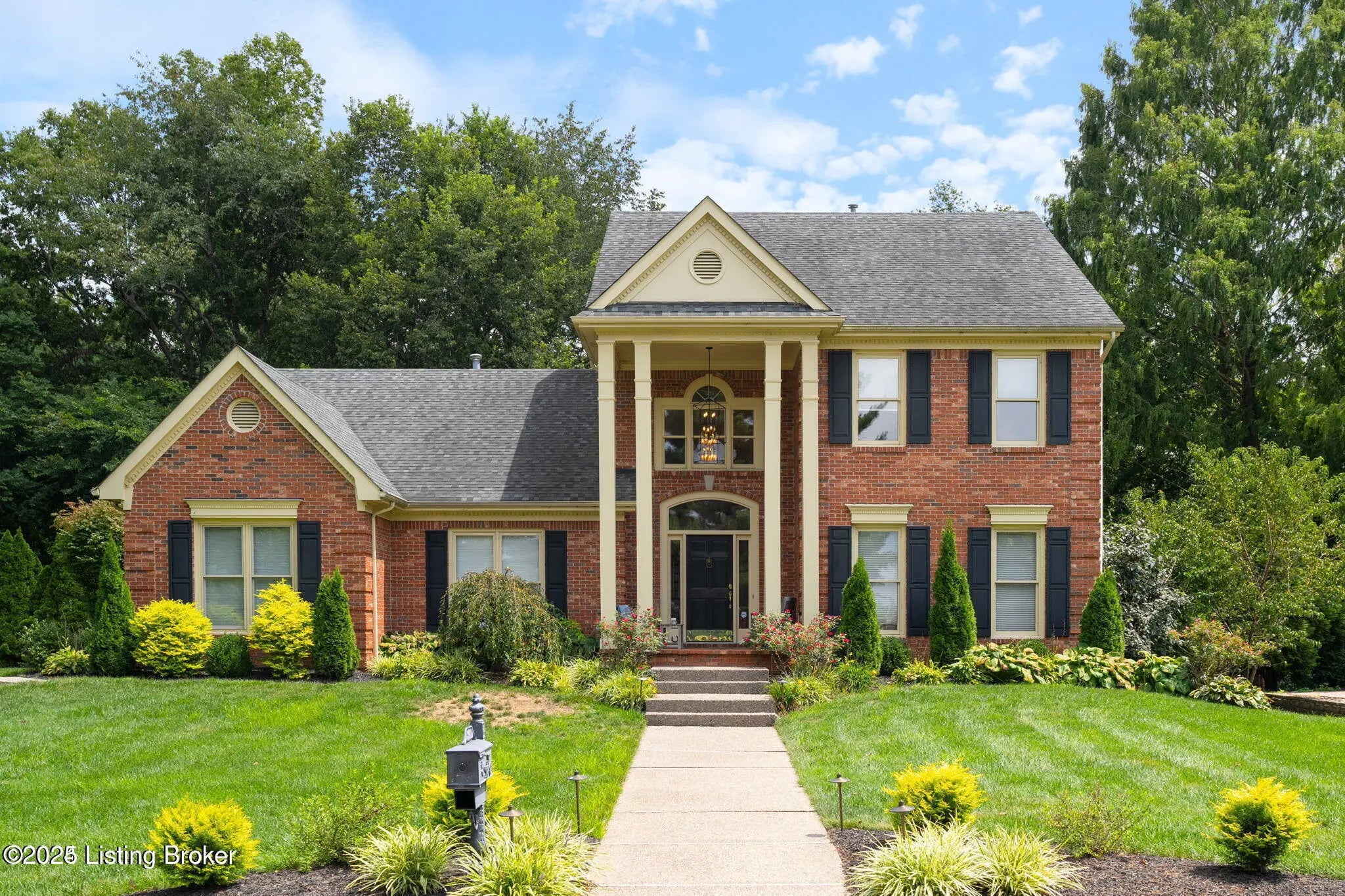 Photo of Listing #1702752