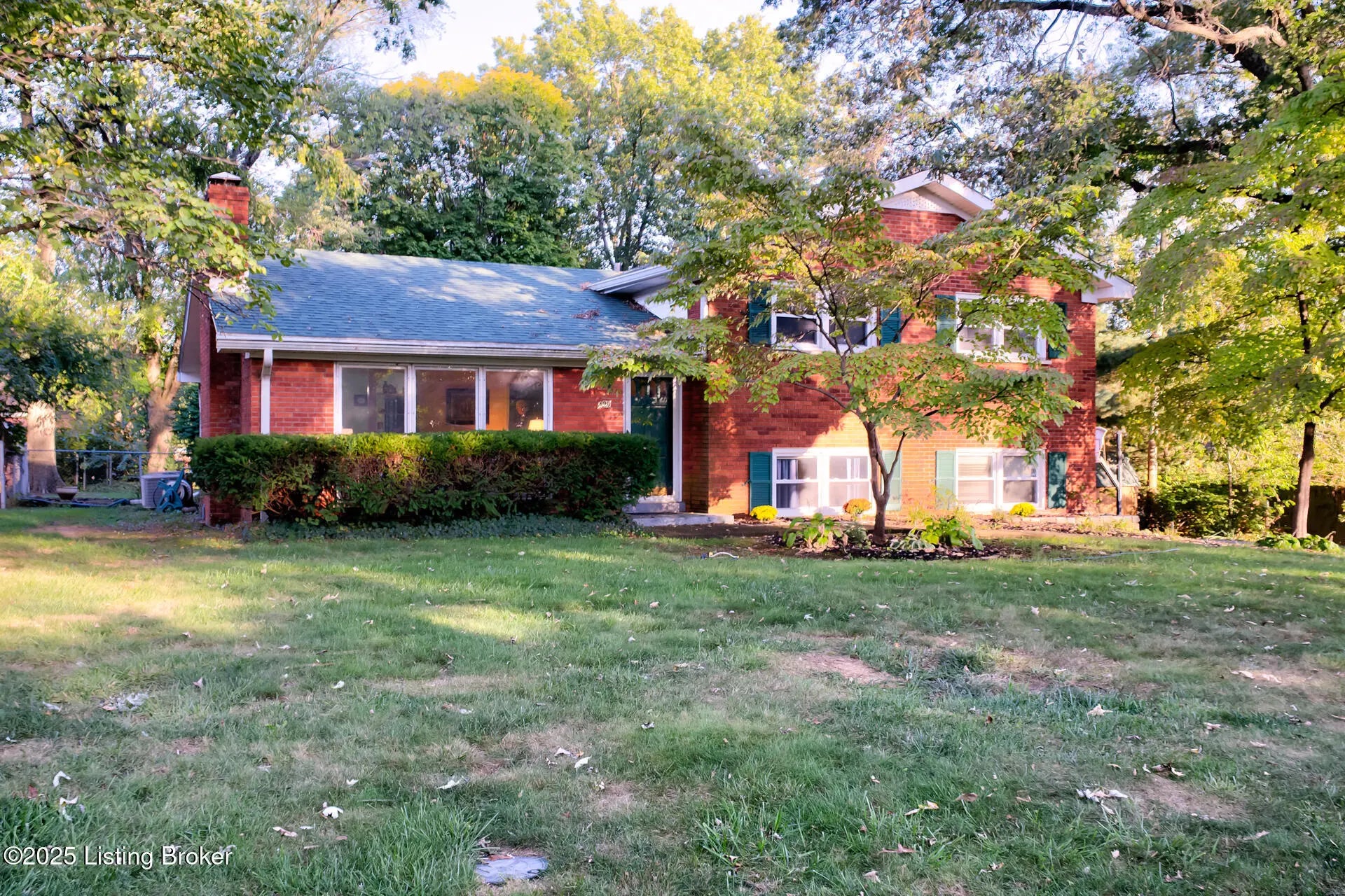 Photo of Listing #1702729