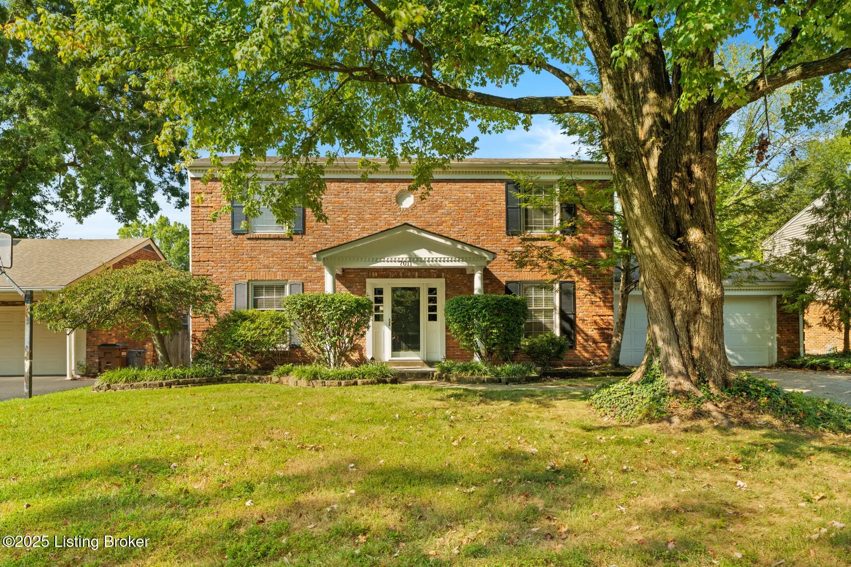 Photo of Listing #1702735