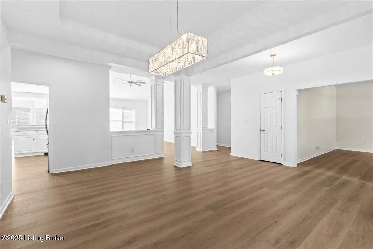 Photo of Listing #1702698