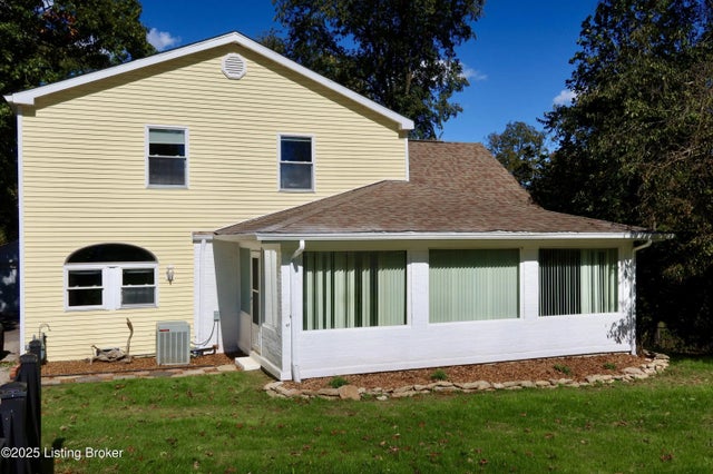 10011 Fern Creek Rd, Louisville