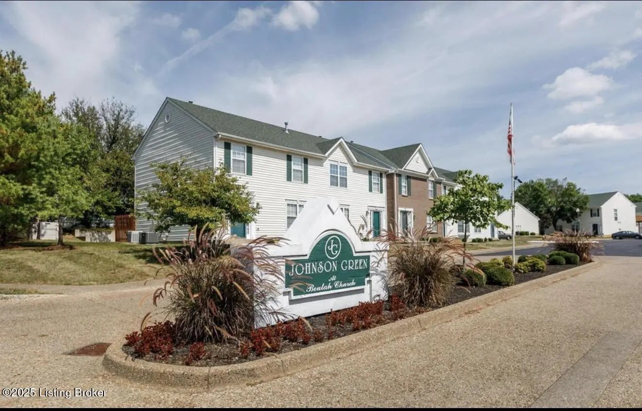 Photo of Listing #1702757