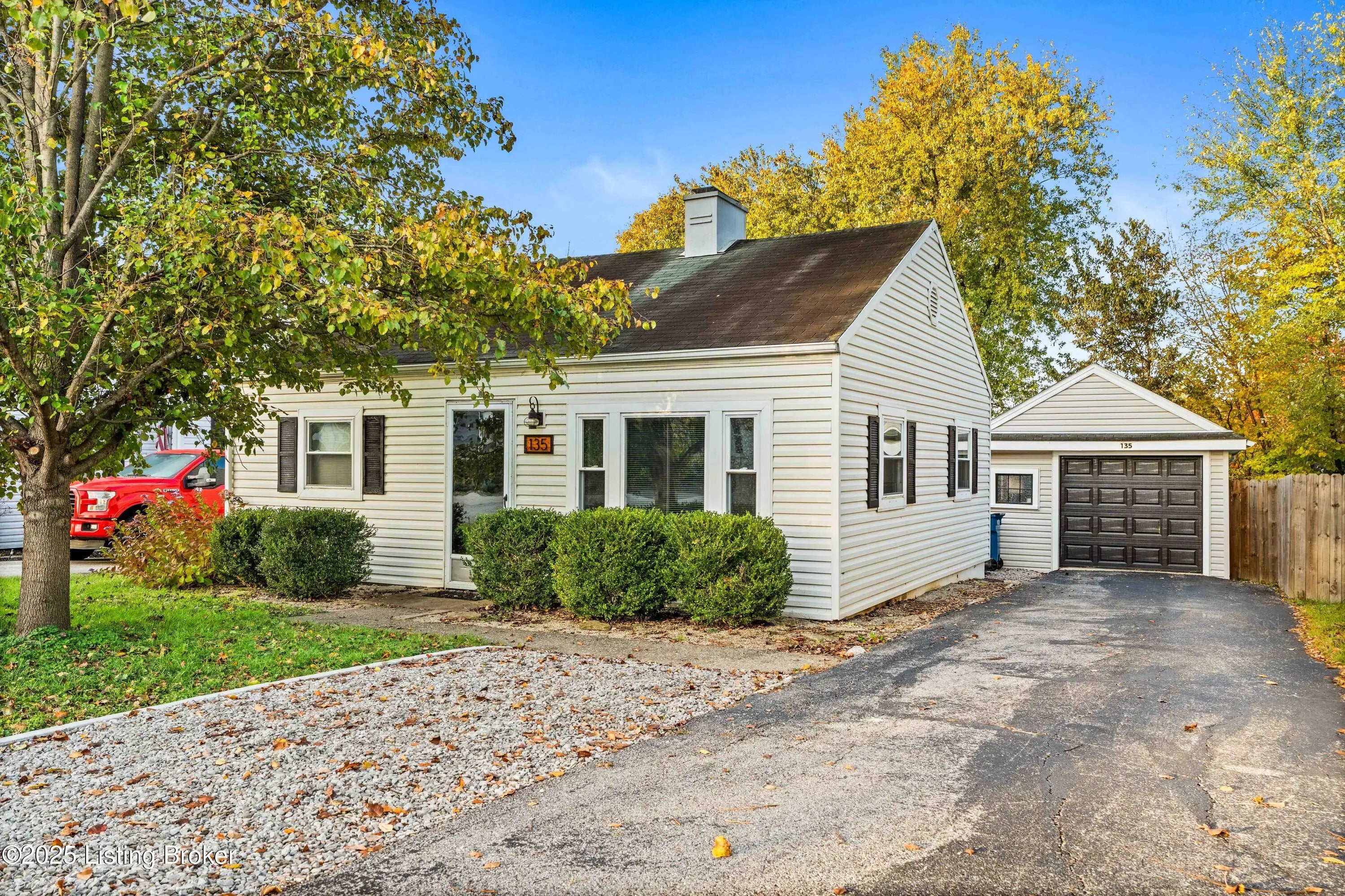 Photo of Listing #1702771