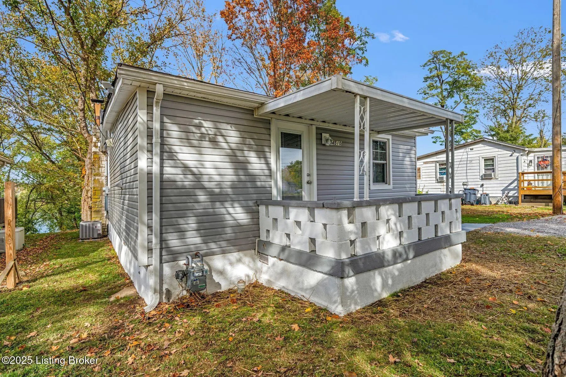 Photo of Listing #1702849