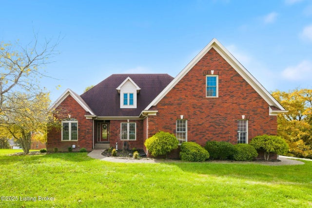 323 Oak Ridge Dr, Taylorsville