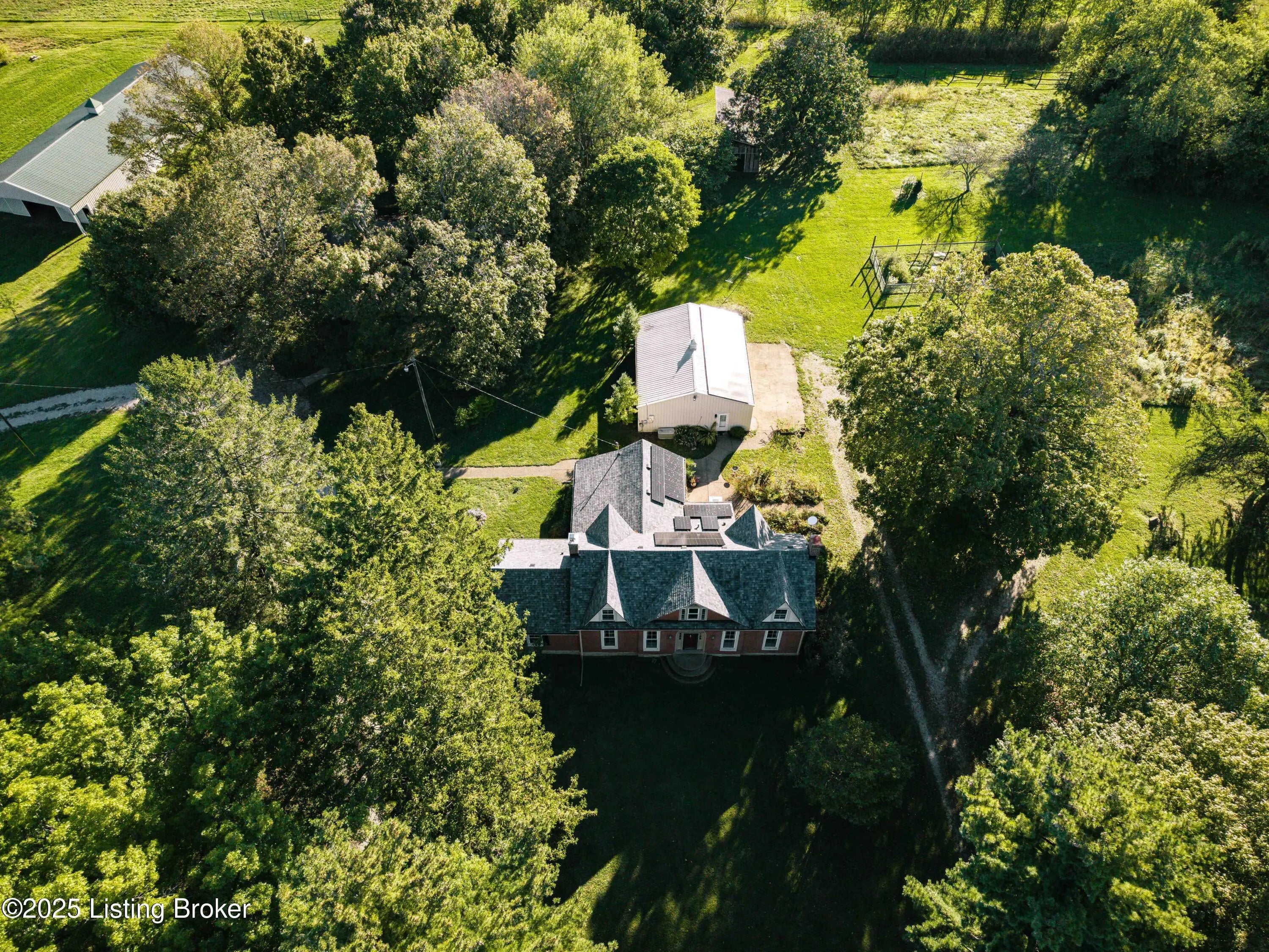 Photo of Listing #1702838