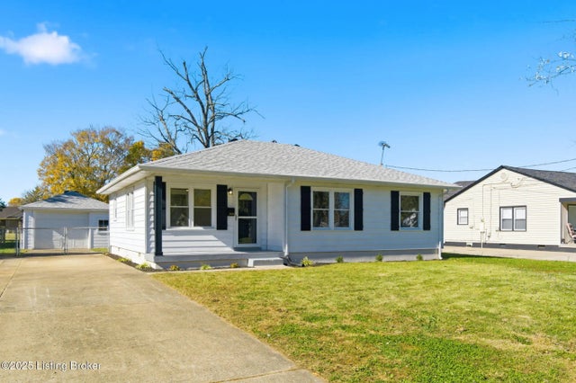 10416 Grafton Hall Rd, Louisville