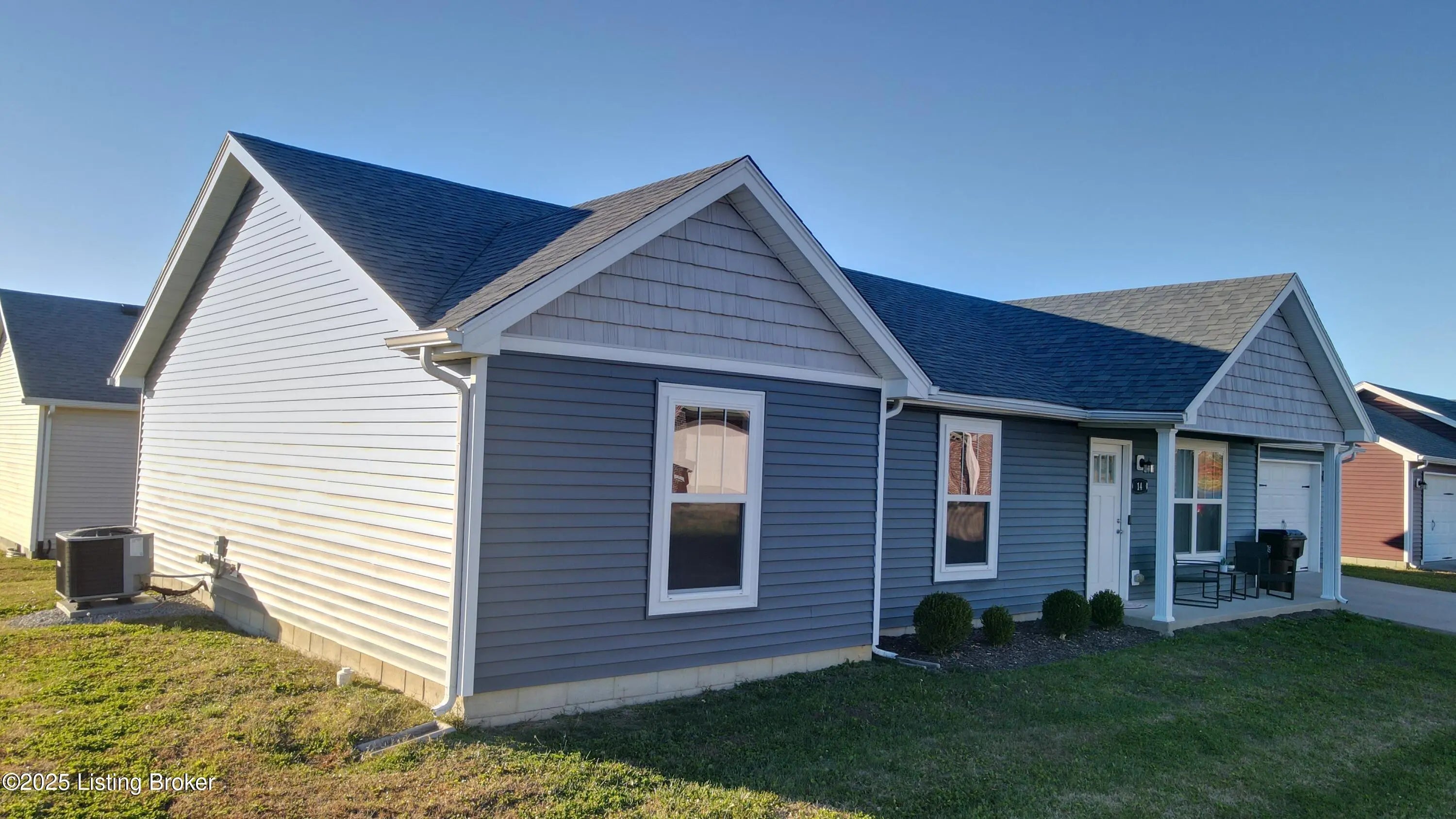 Photo of Listing #1702868