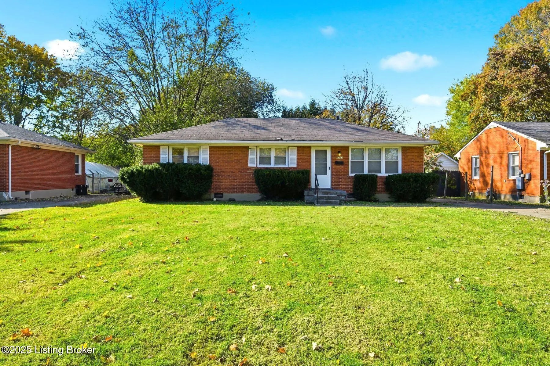 Photo of Listing #1703057