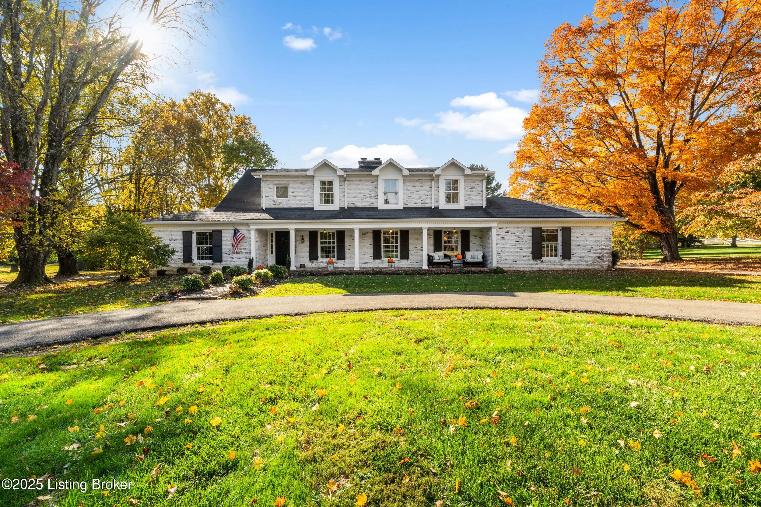 Photo of Listing #1703043