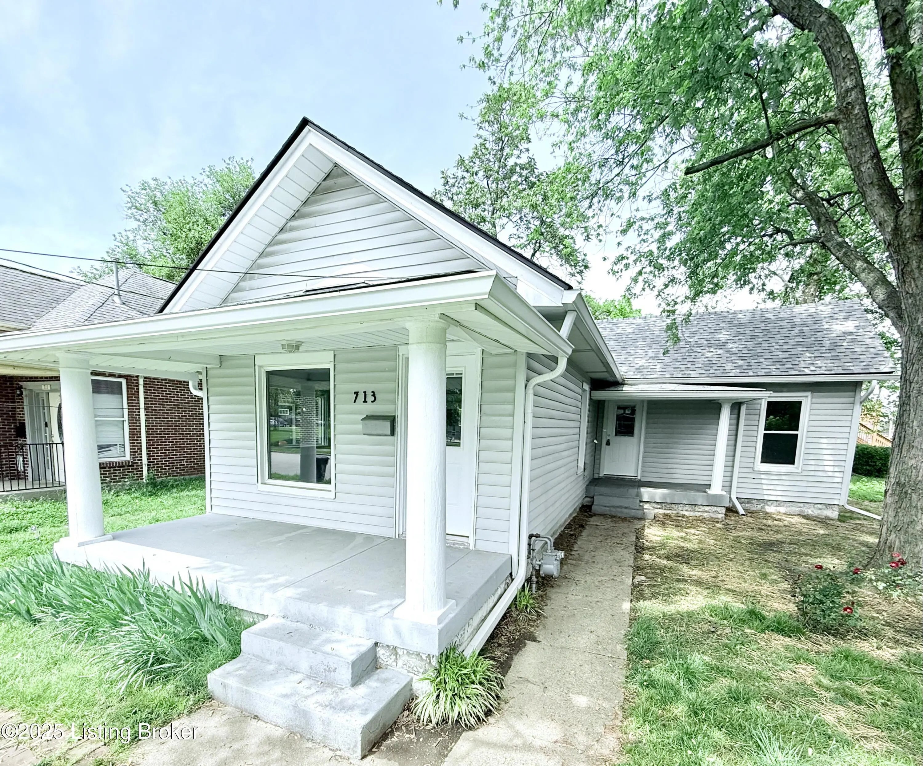 Photo of Listing #1703042