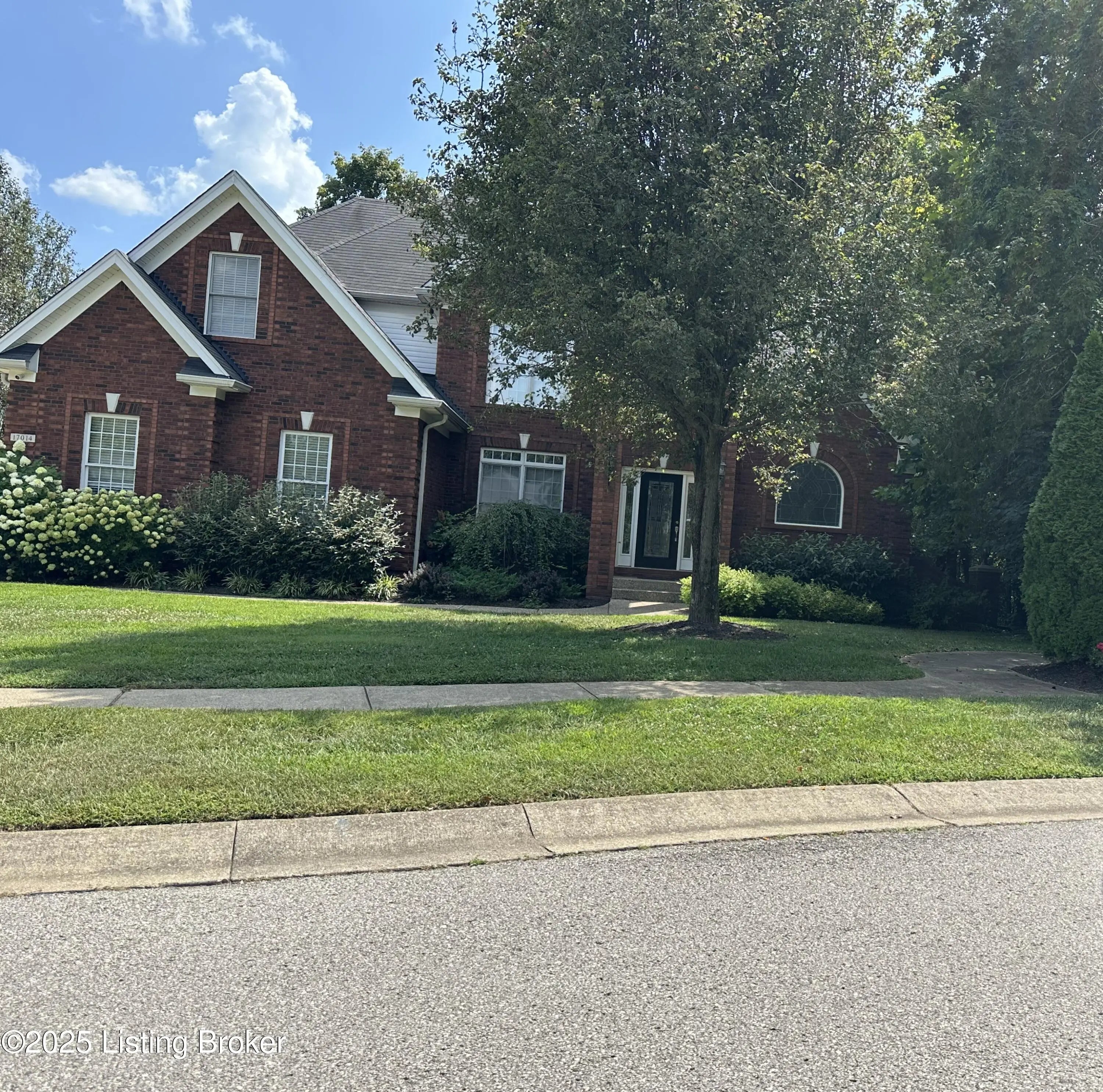 Photo of Listing #1703065