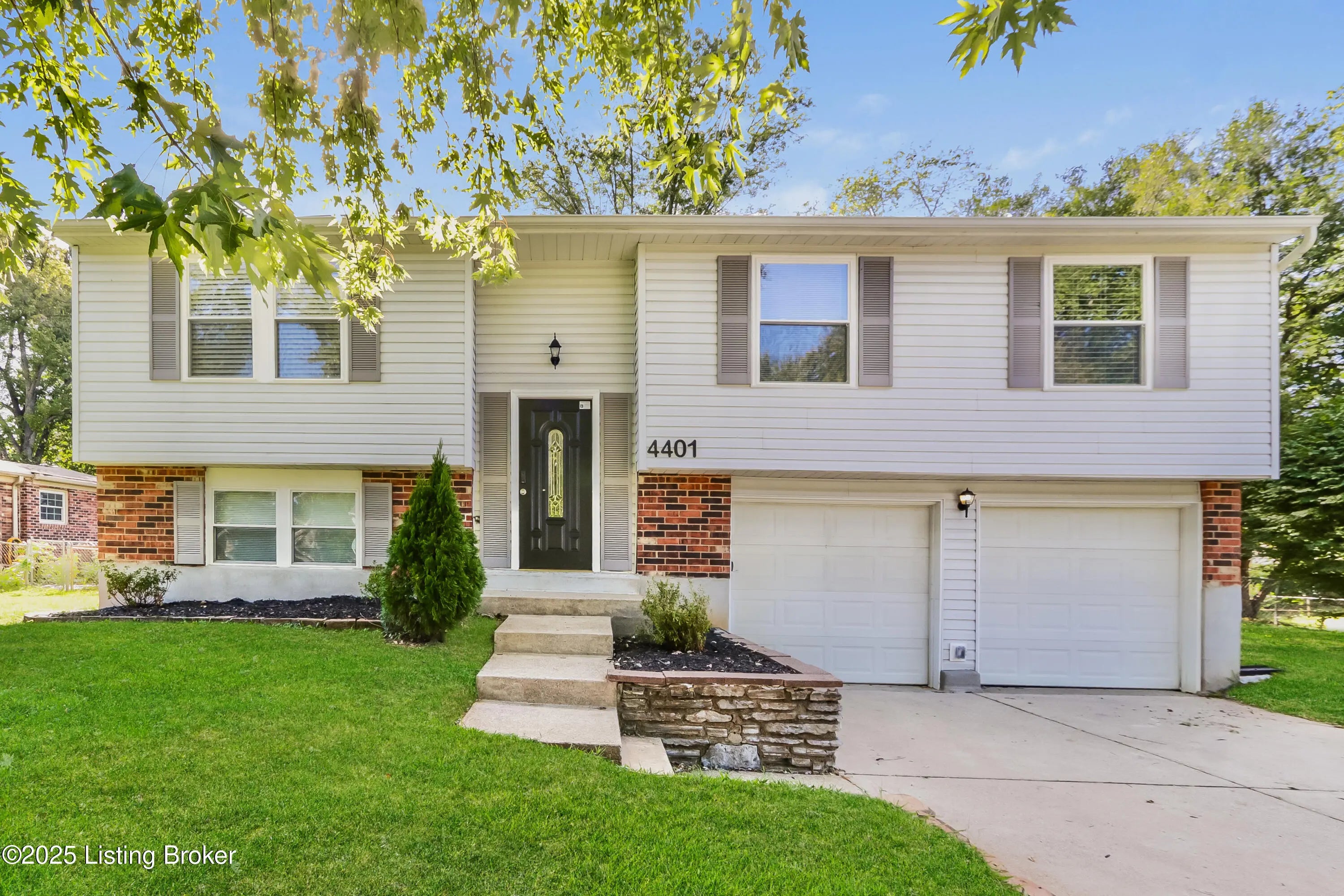 Photo of Listing #1703060