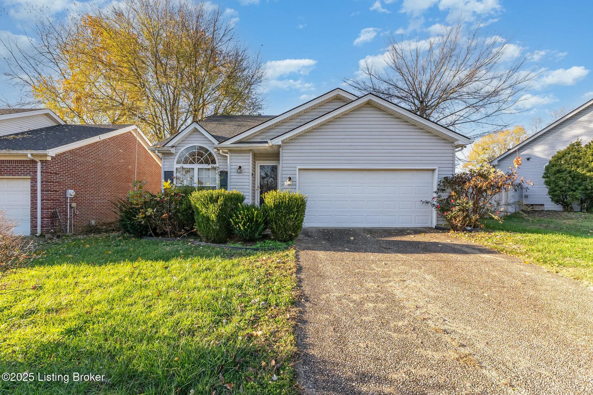 Photo of Listing #1703297