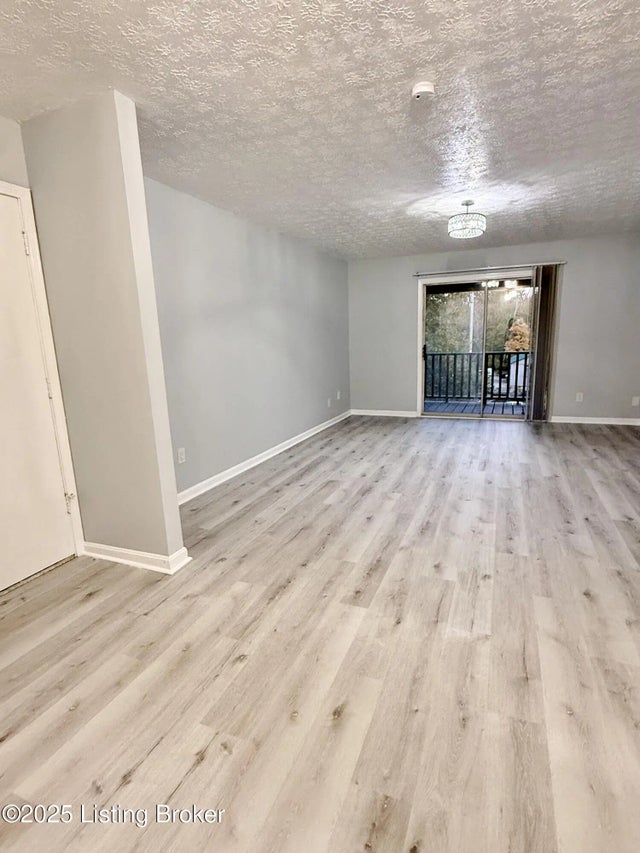 3504 Lodge Ln 330, Louisville