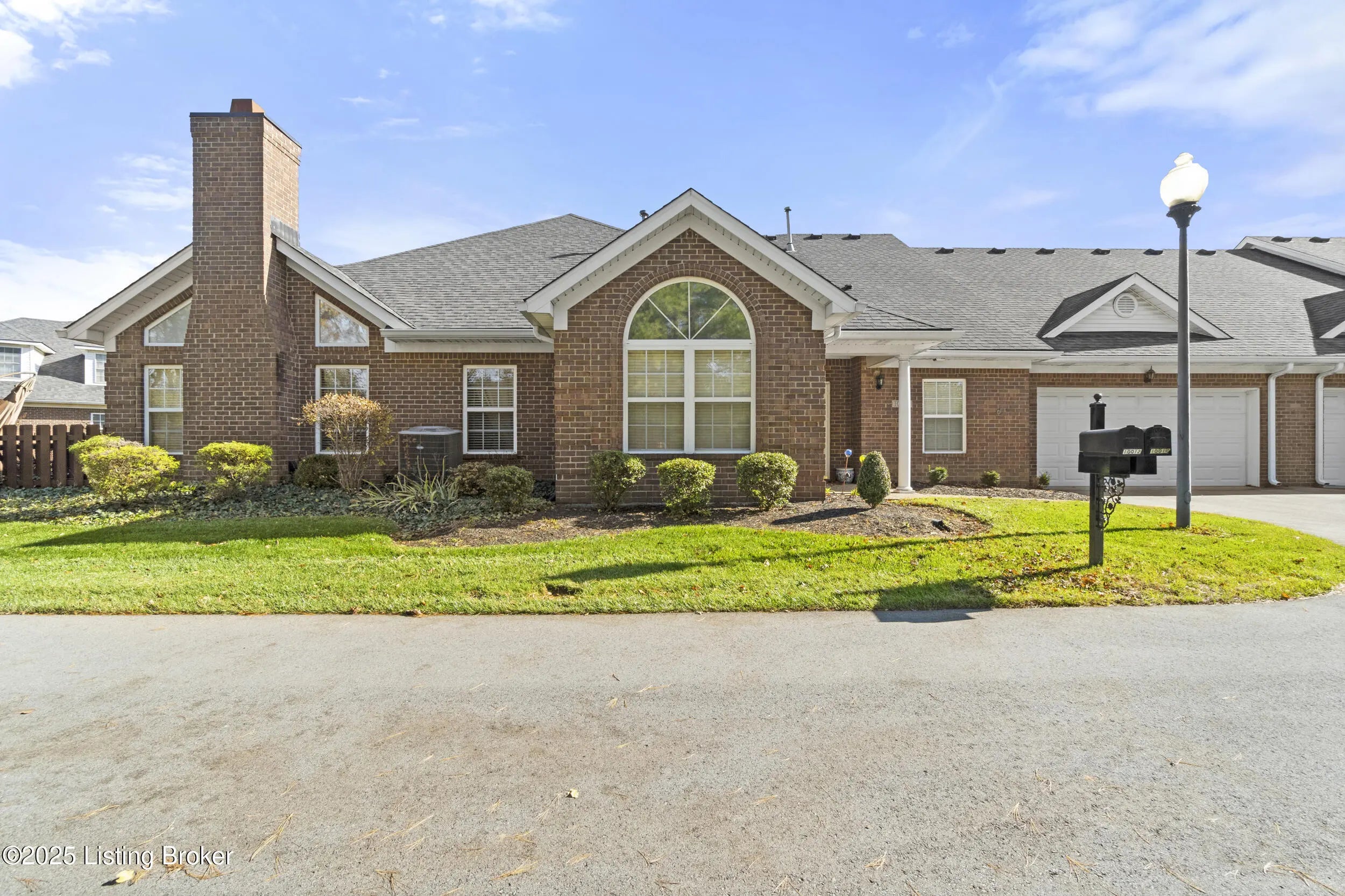 Photo of Listing #1703276