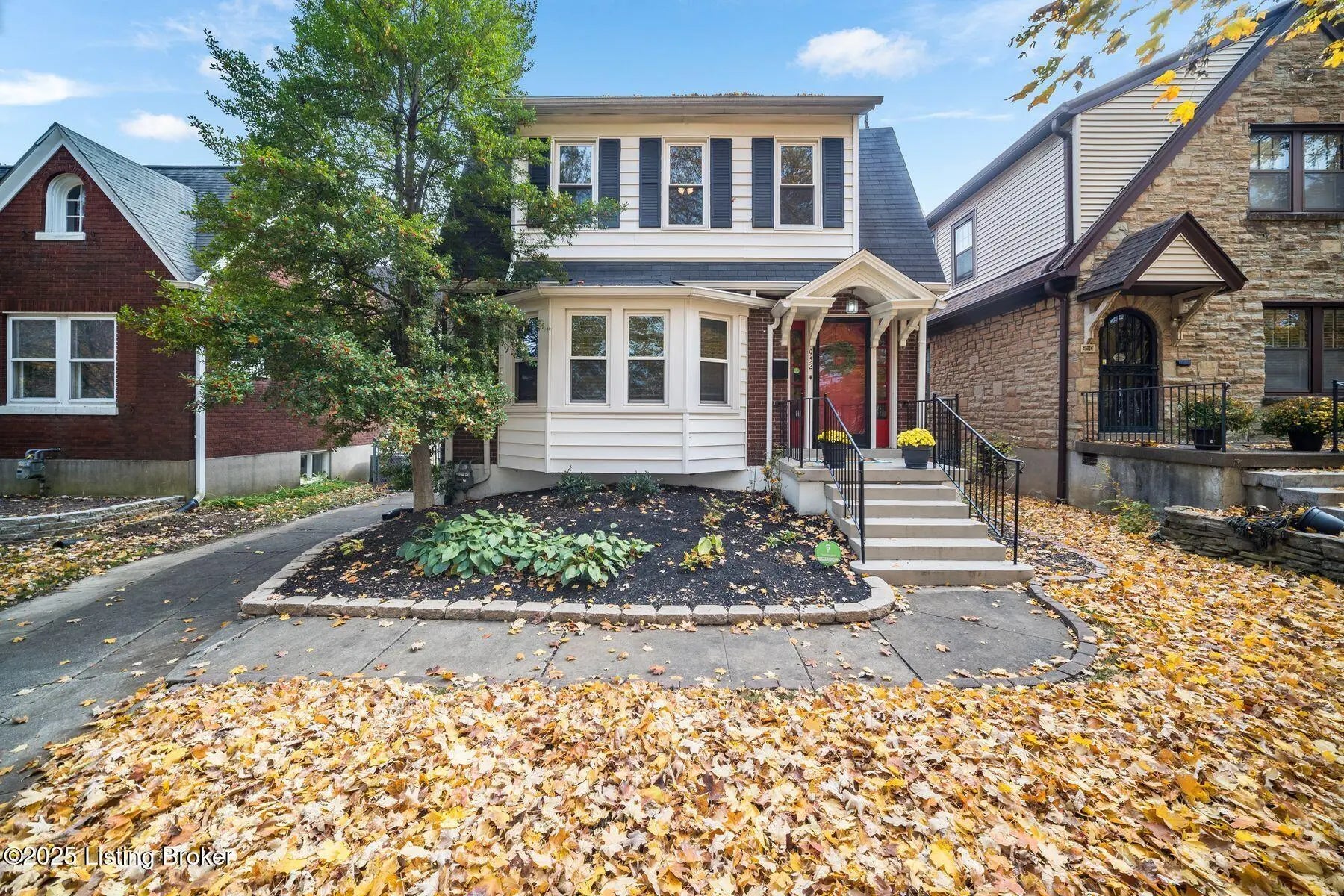 Photo of Listing #1703388