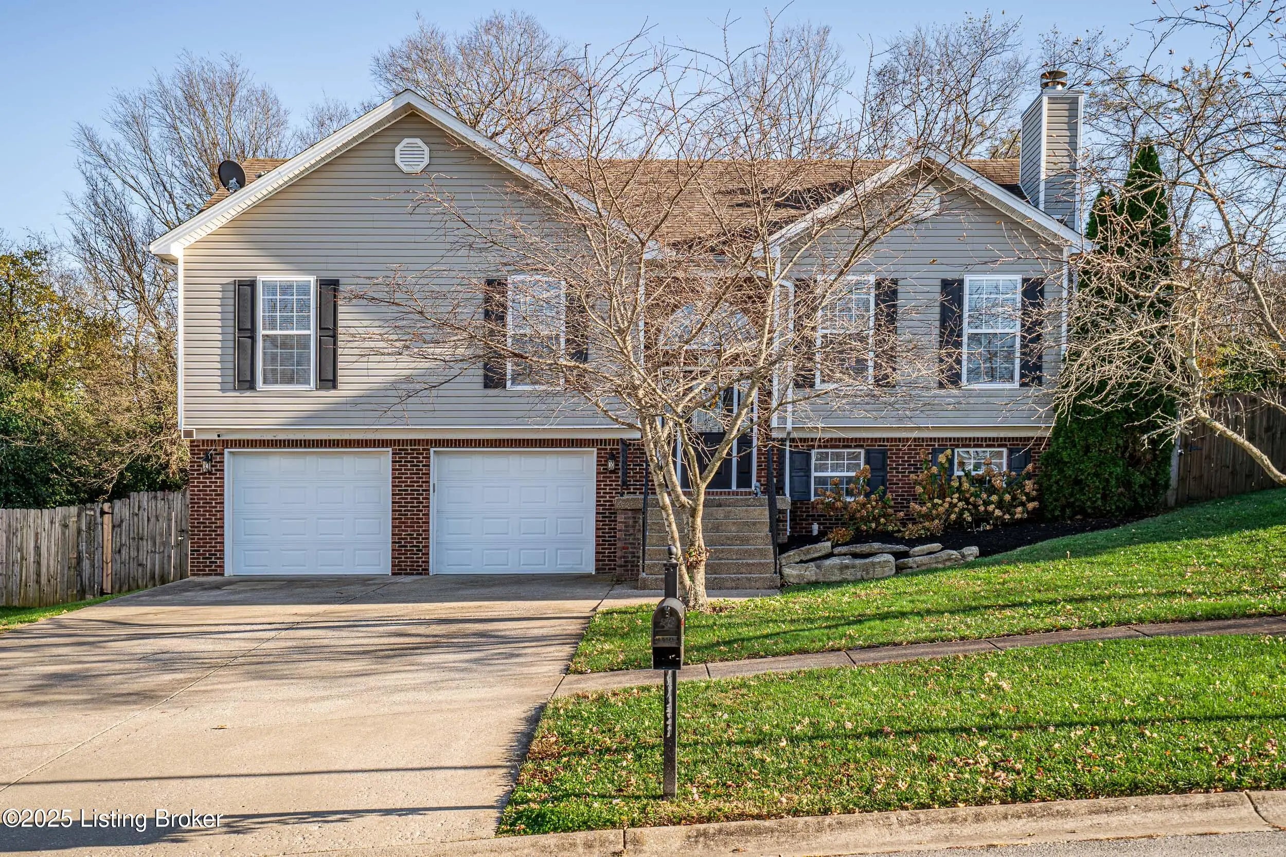 Photo of Listing #1703226