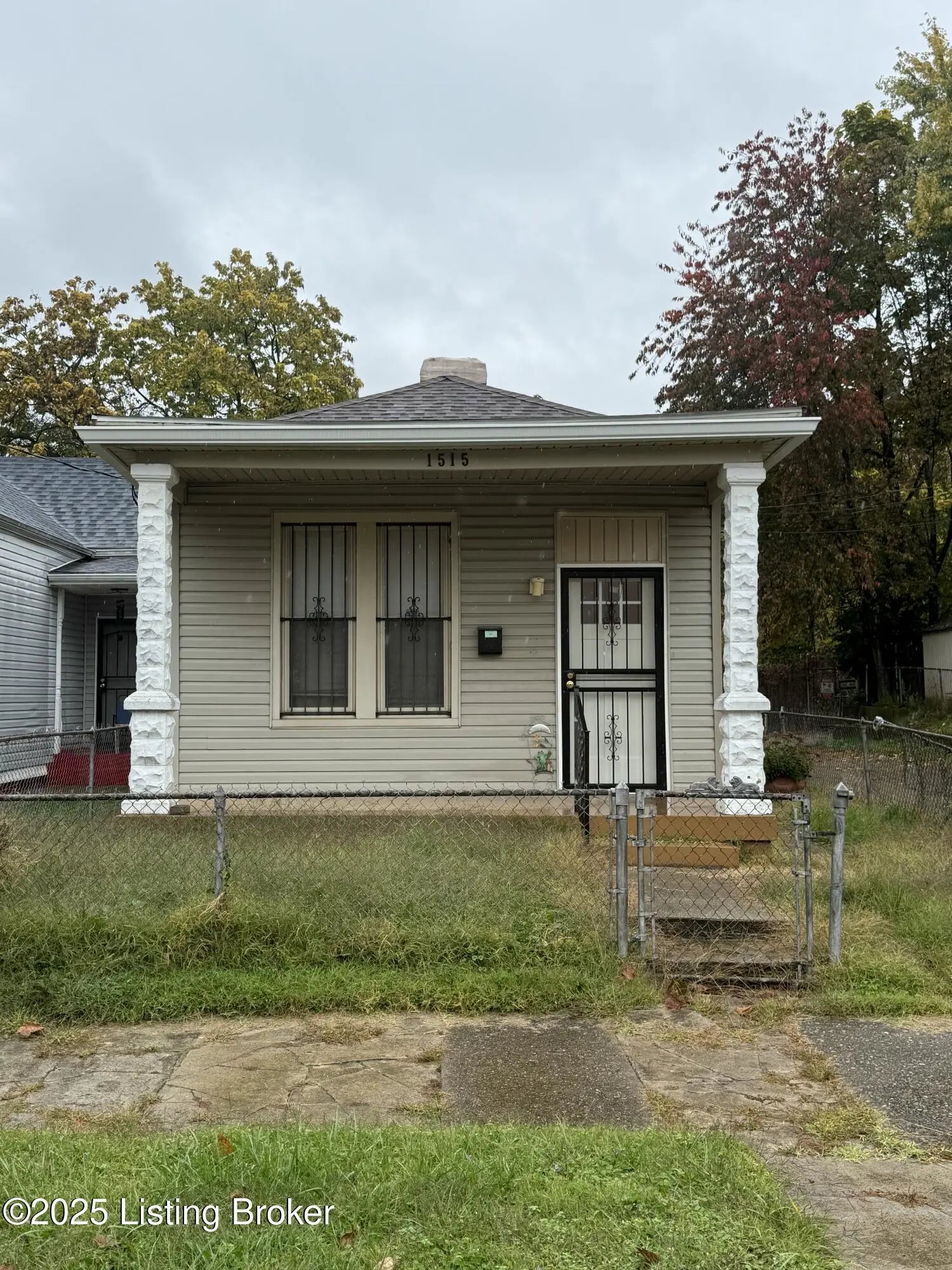 Photo of Listing #1703372