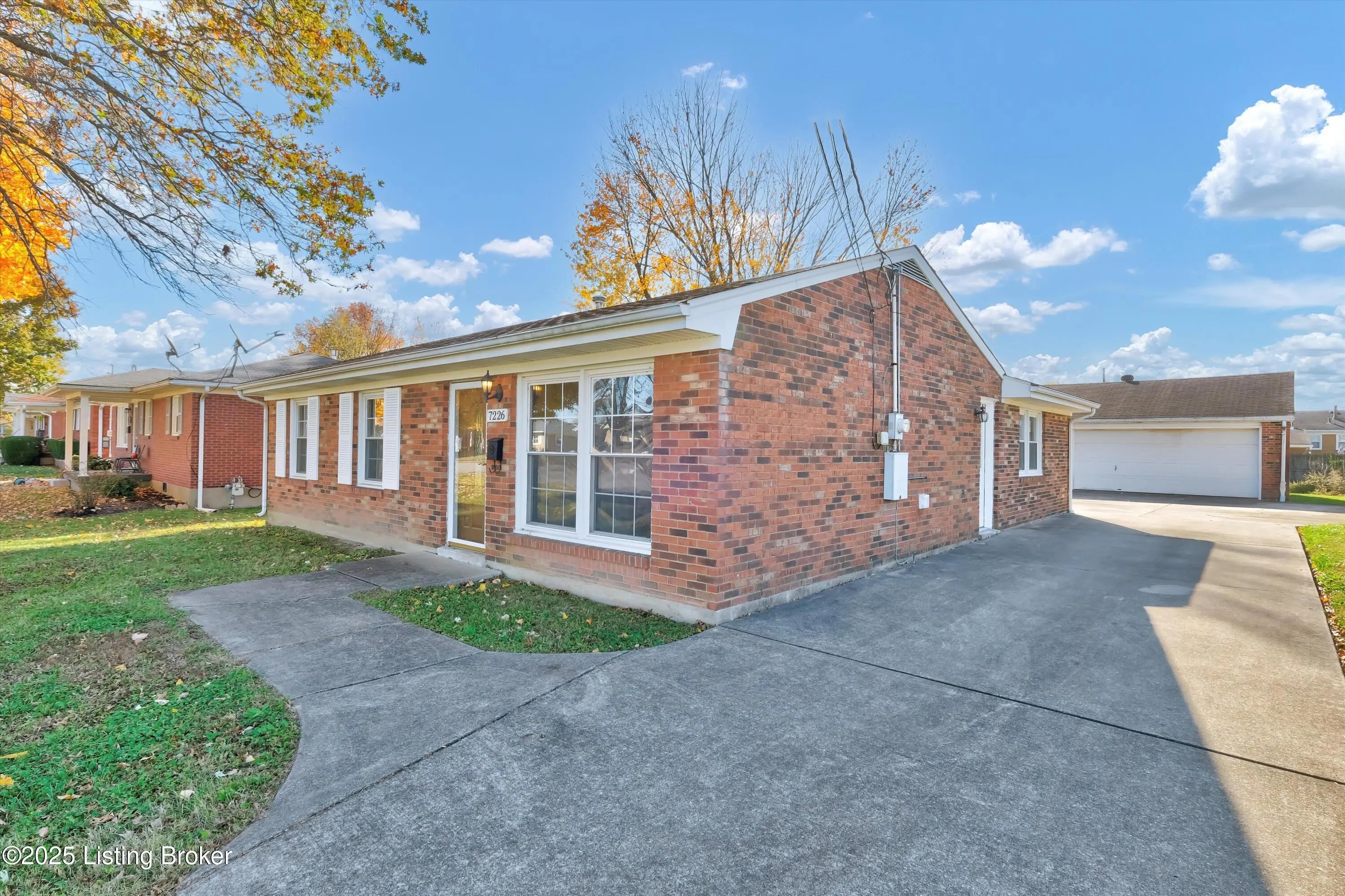 Photo of Listing #1703285