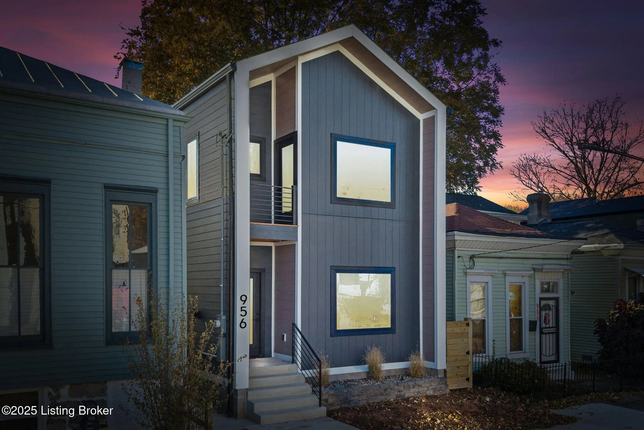 Photo of Listing #1703379