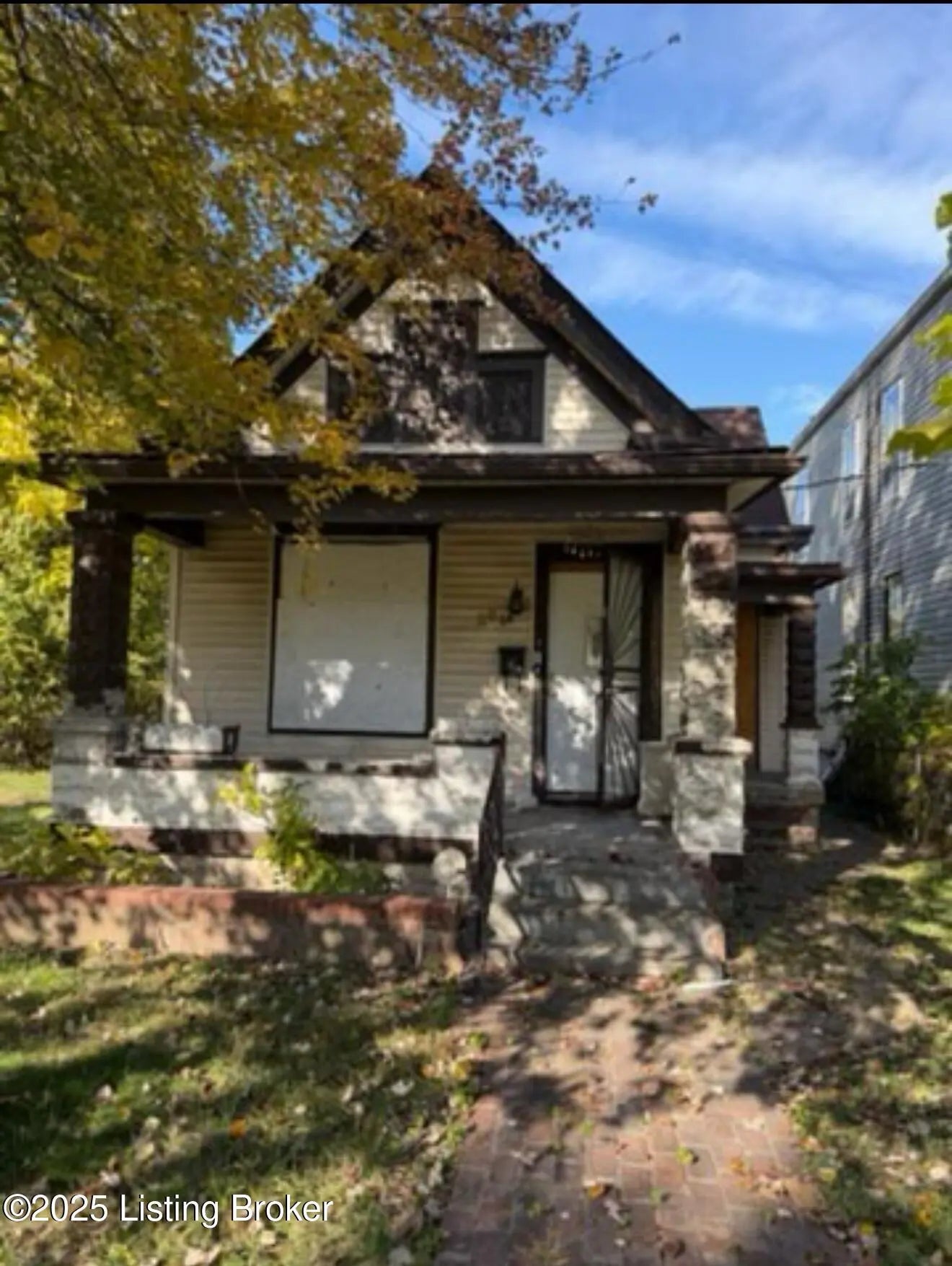 Photo of Listing #1703345