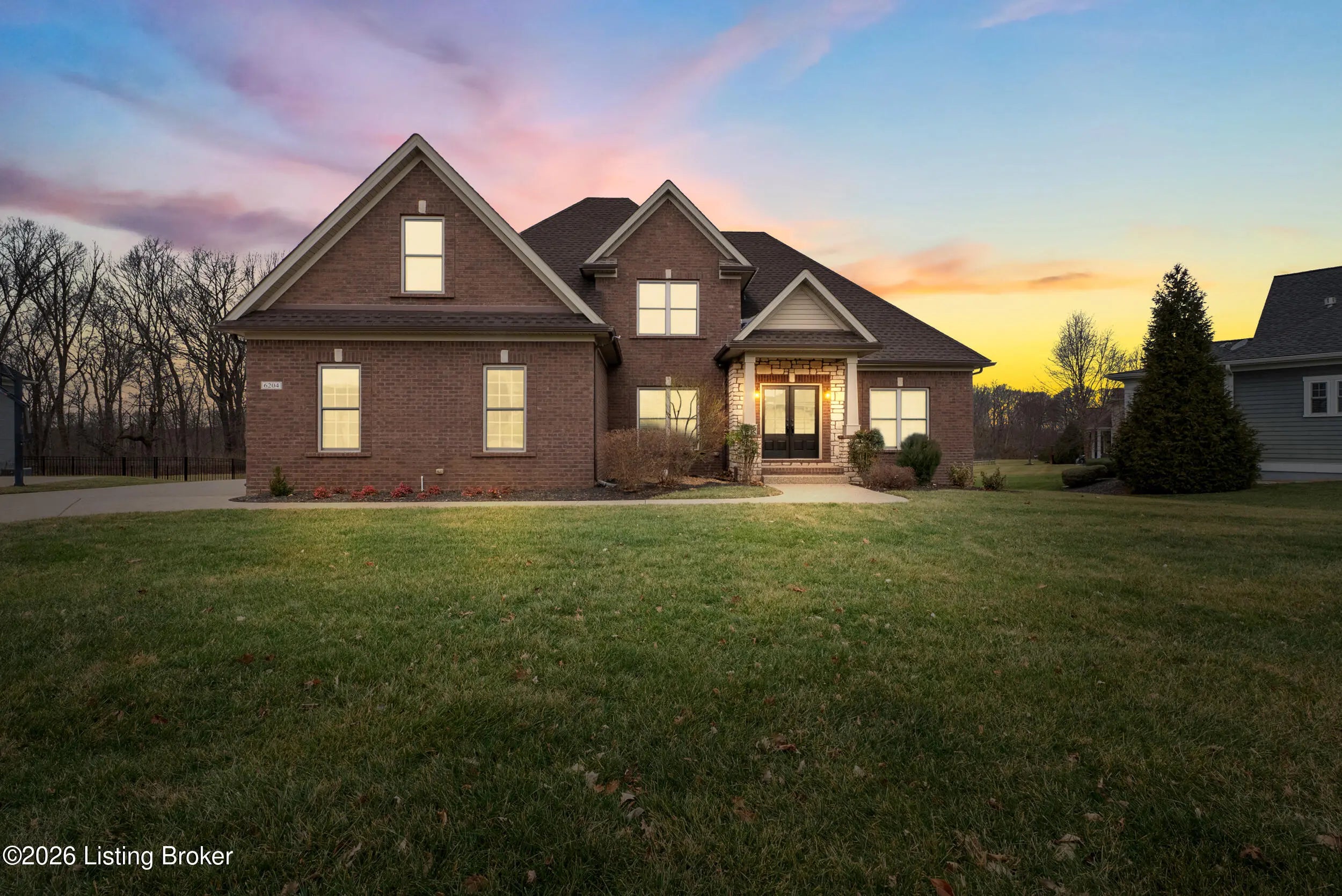 Photo of Listing #1703358